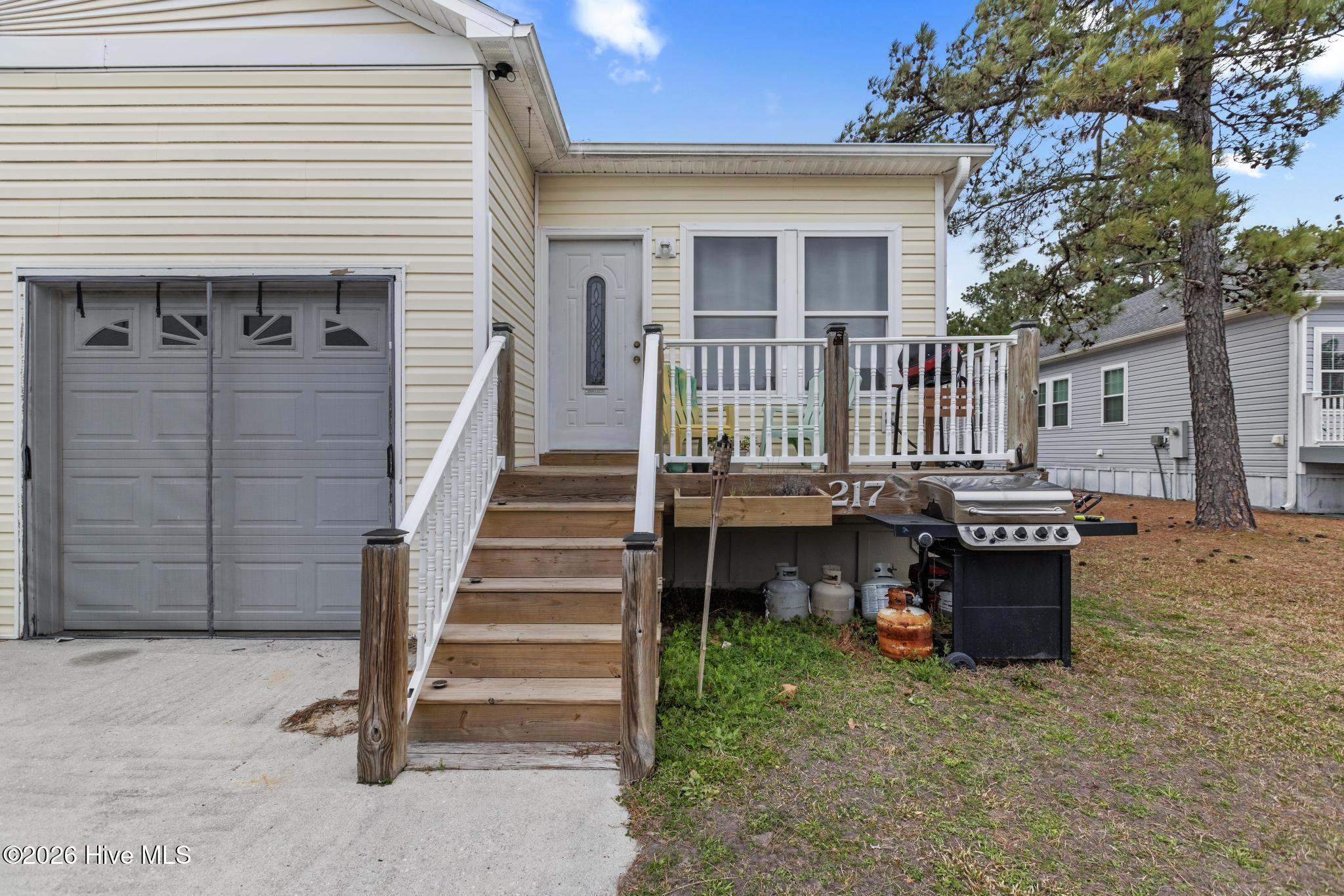 100556084 | Photo 25