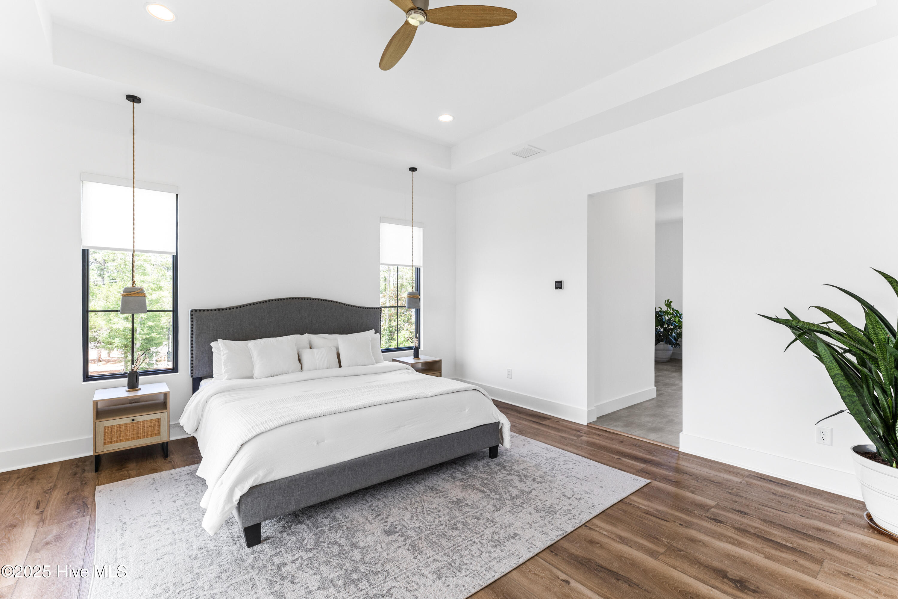 100534624 | Photo 34