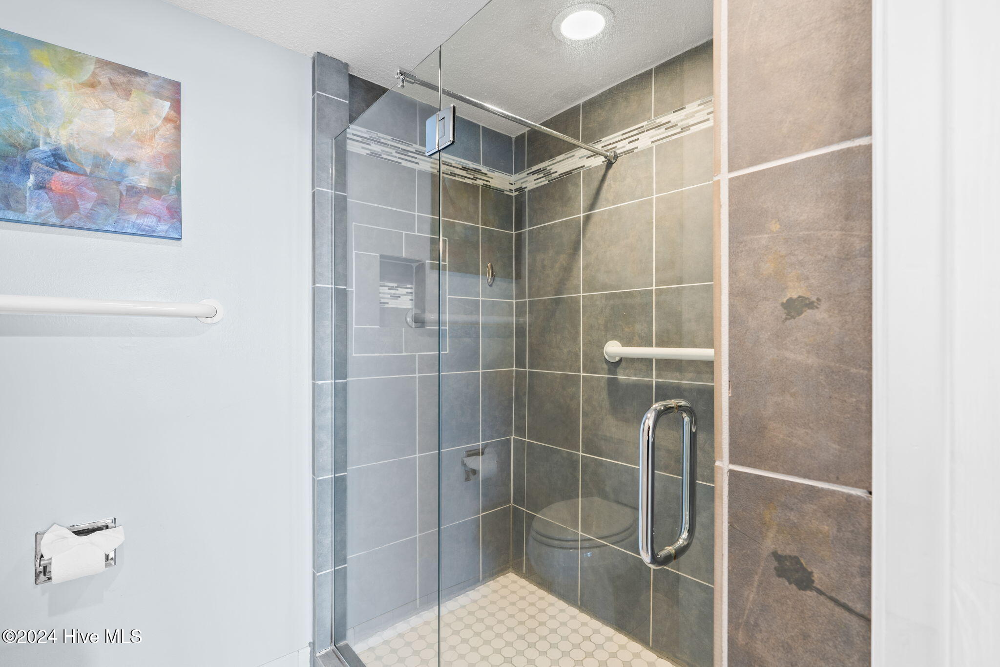 100476162 | Photo 28