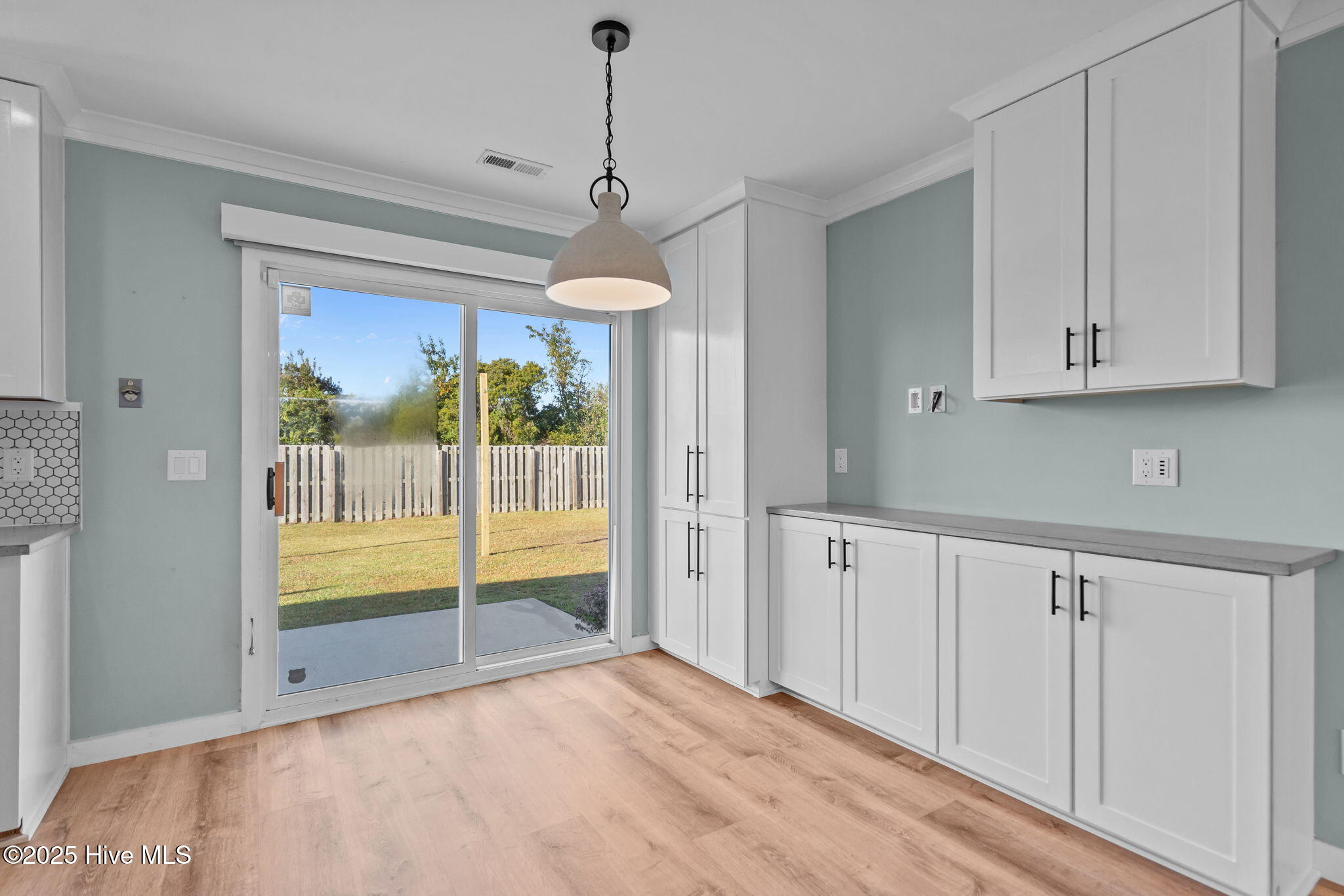 100537521 | Photo 12