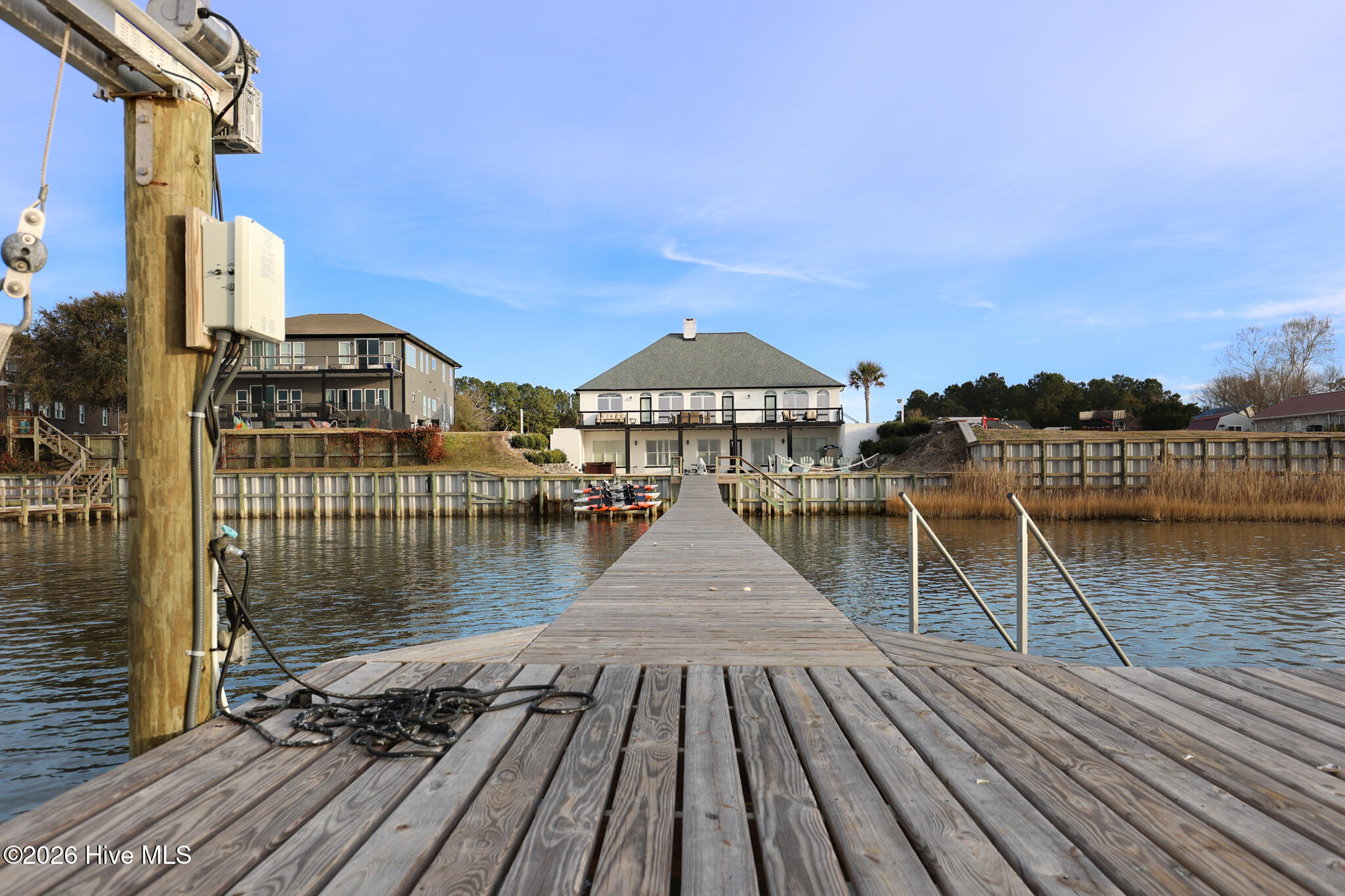 100556044 | Photo 65