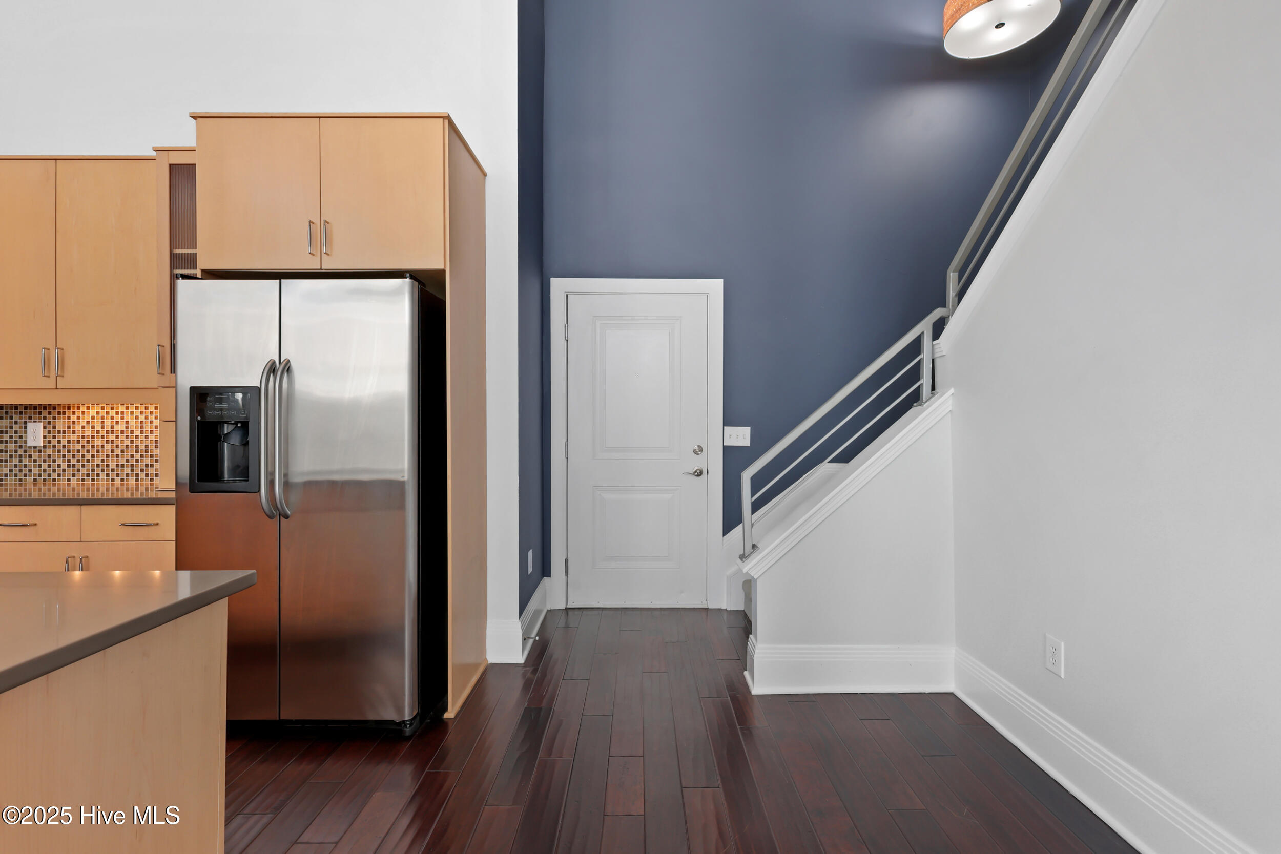 100523364 | Photo 13