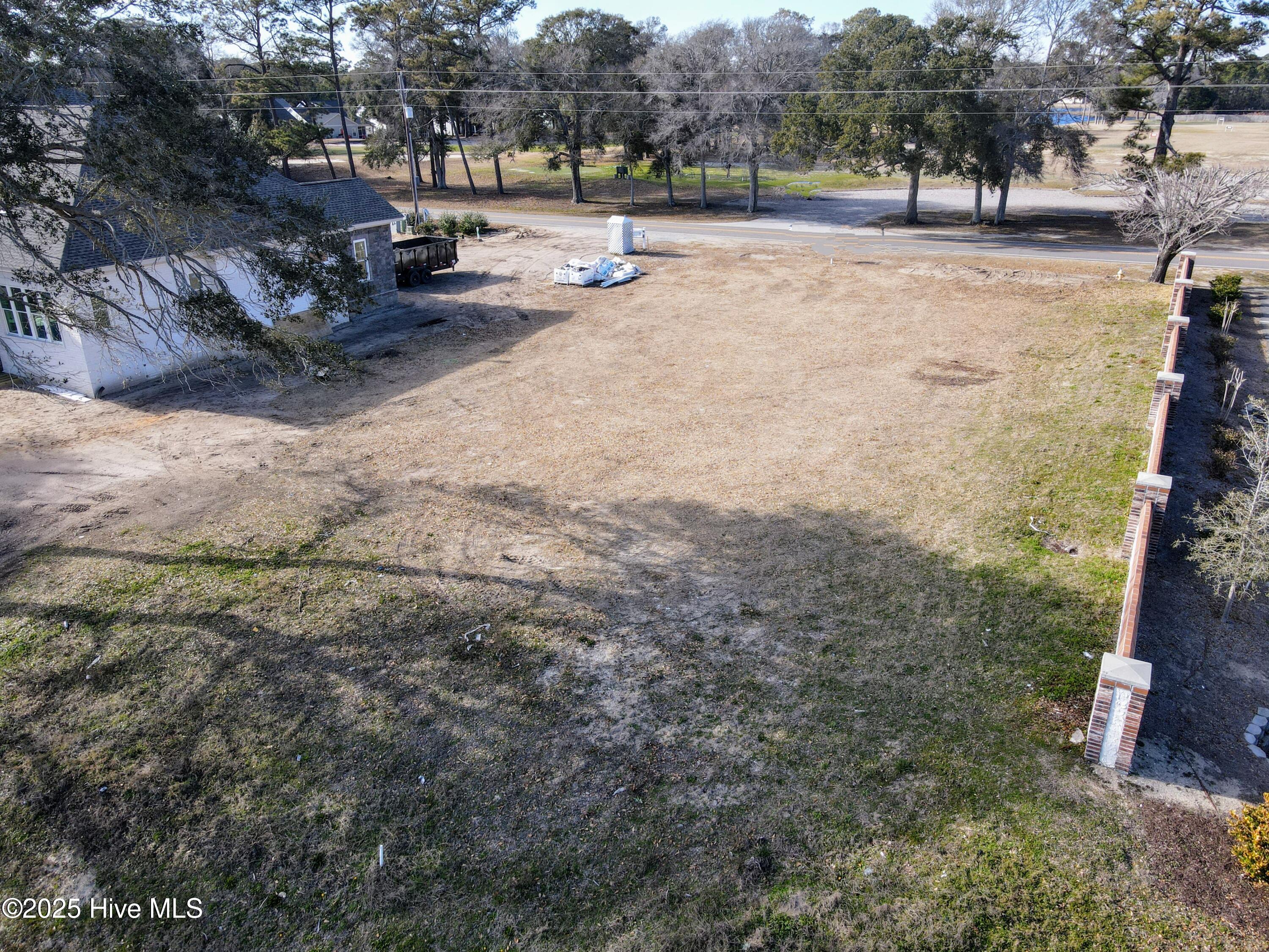 100522610 | Photo 12