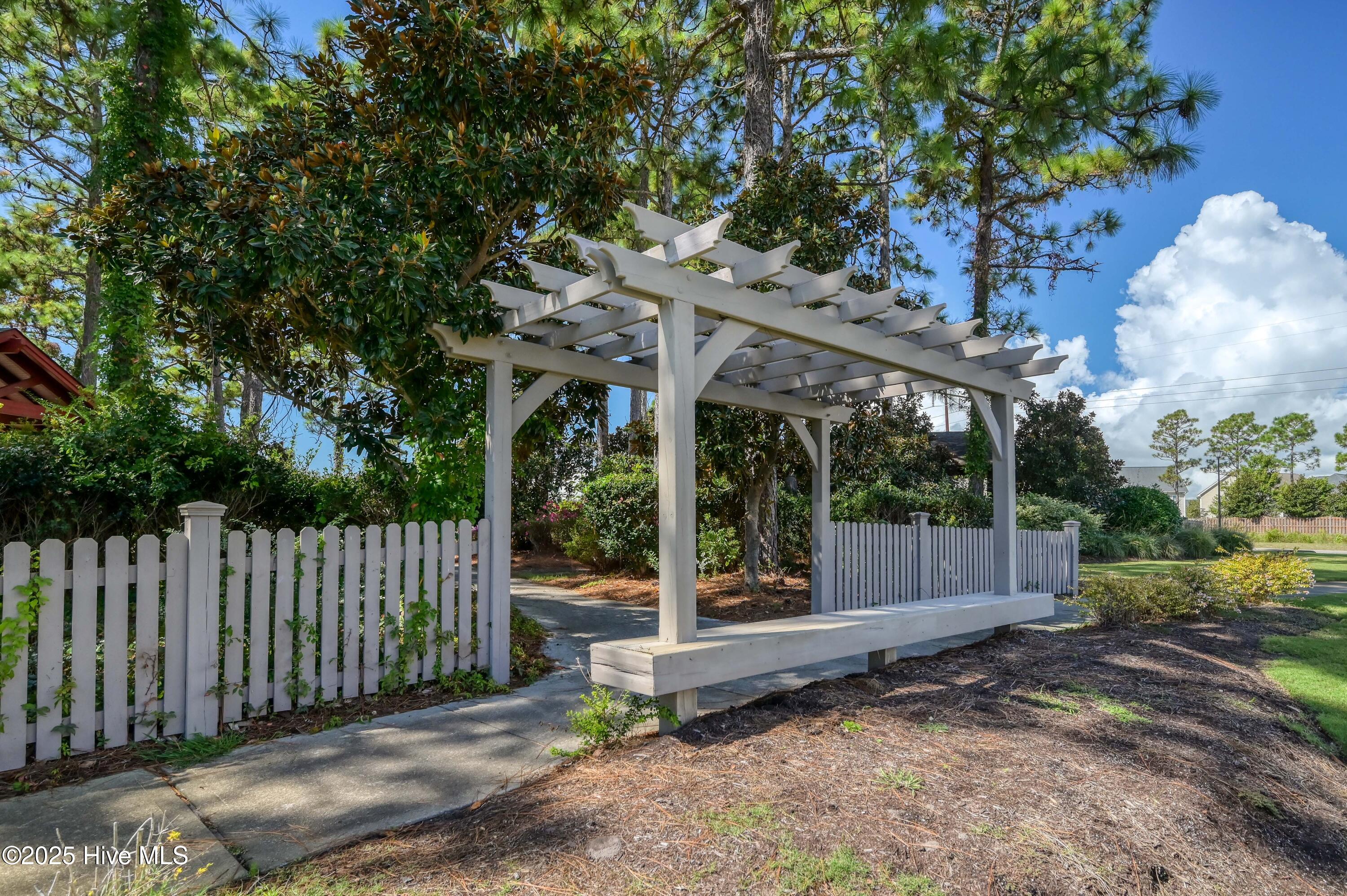 100487602 | Photo 39