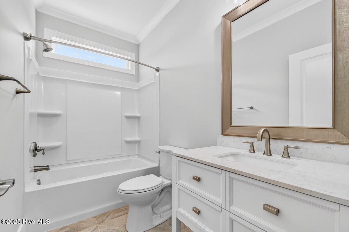 100545863 | Photo 49