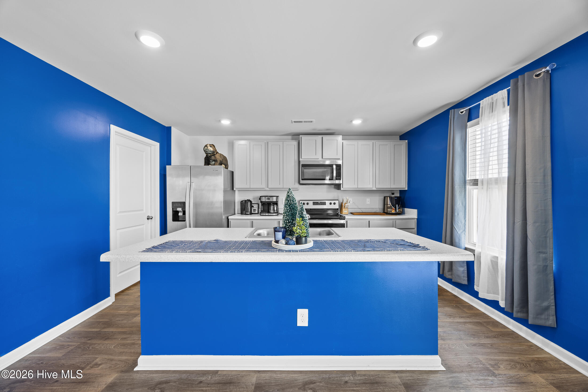 100550016 | Photo 10