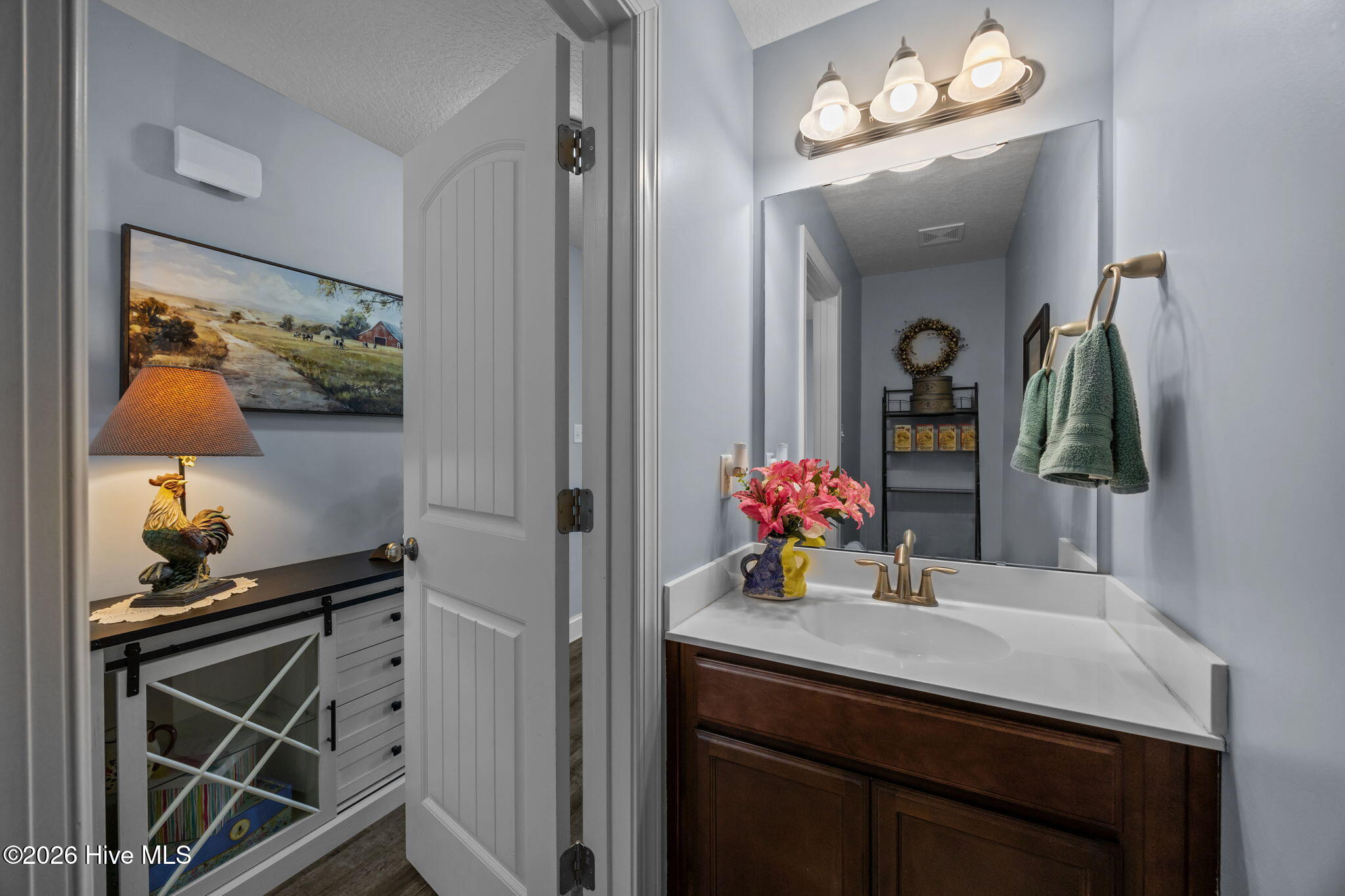 100551415 | Photo 24