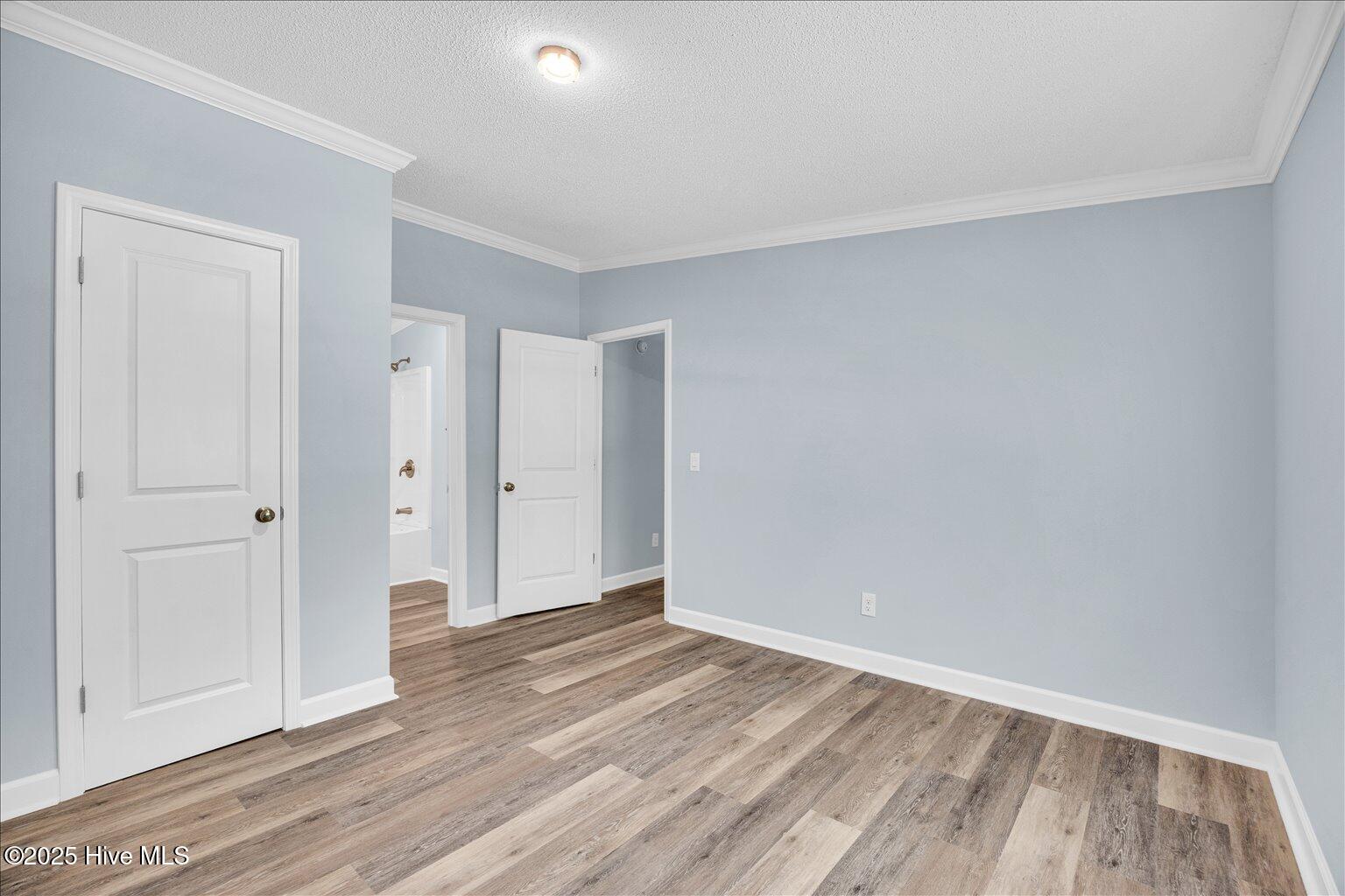 100546518 | Photo 14