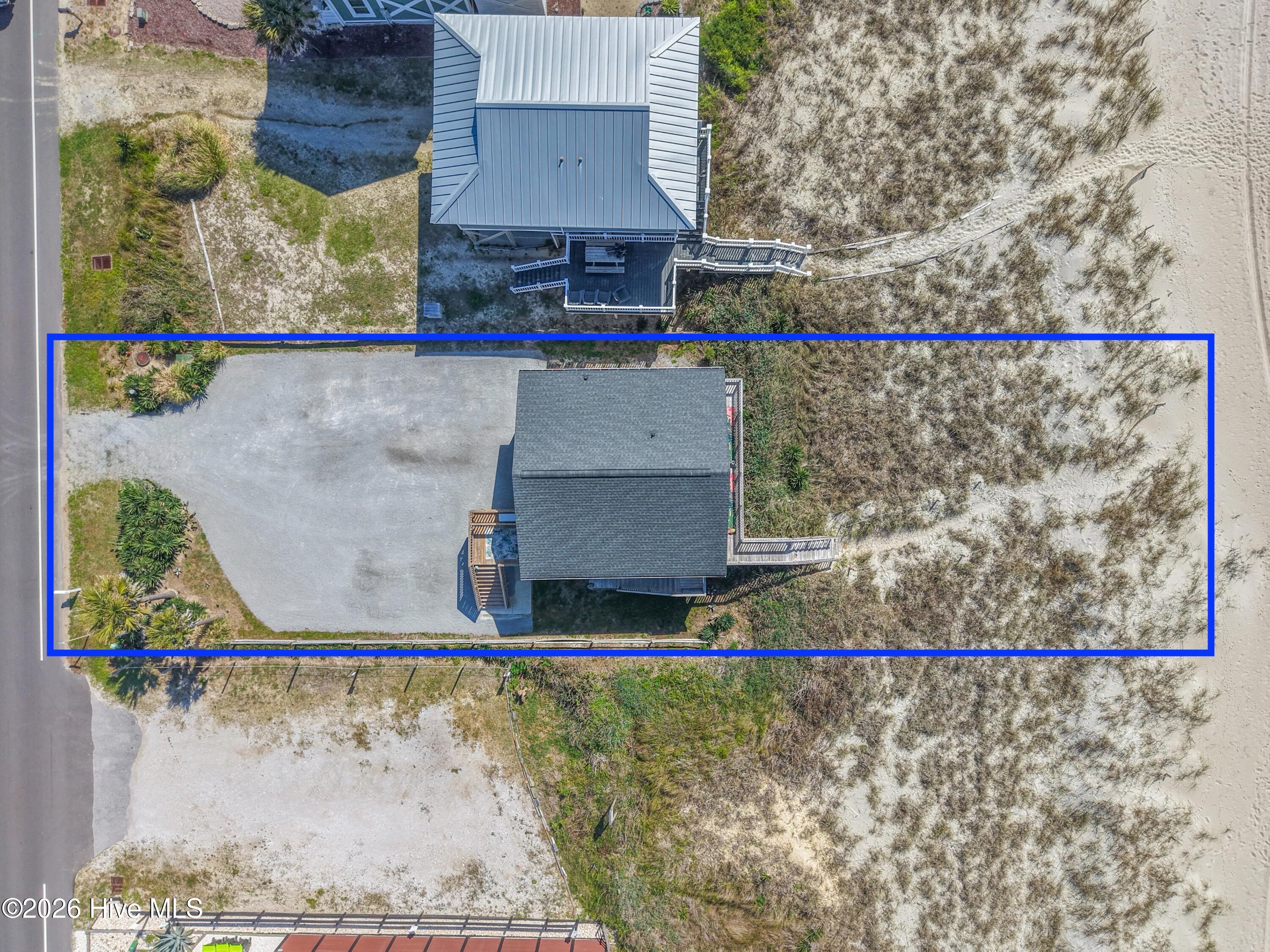 100567968 | Photo 11