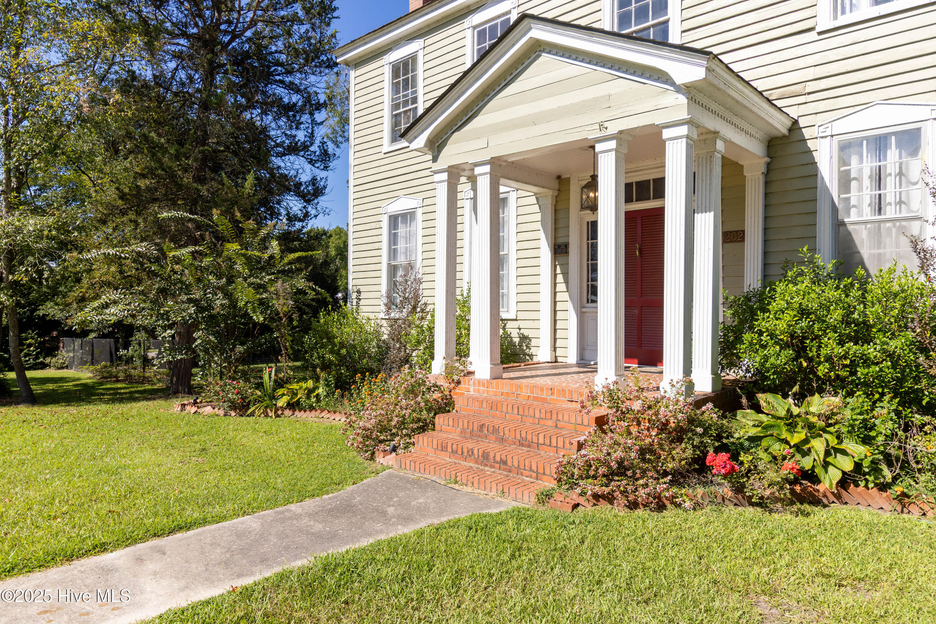 Homes for sale in Colerain, NC | 202 S Main St, Colerain, NC 27924 | MLS# 100529643