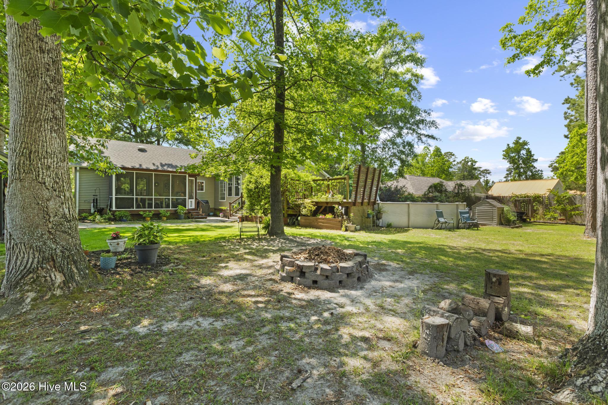 100569223 | Photo 65