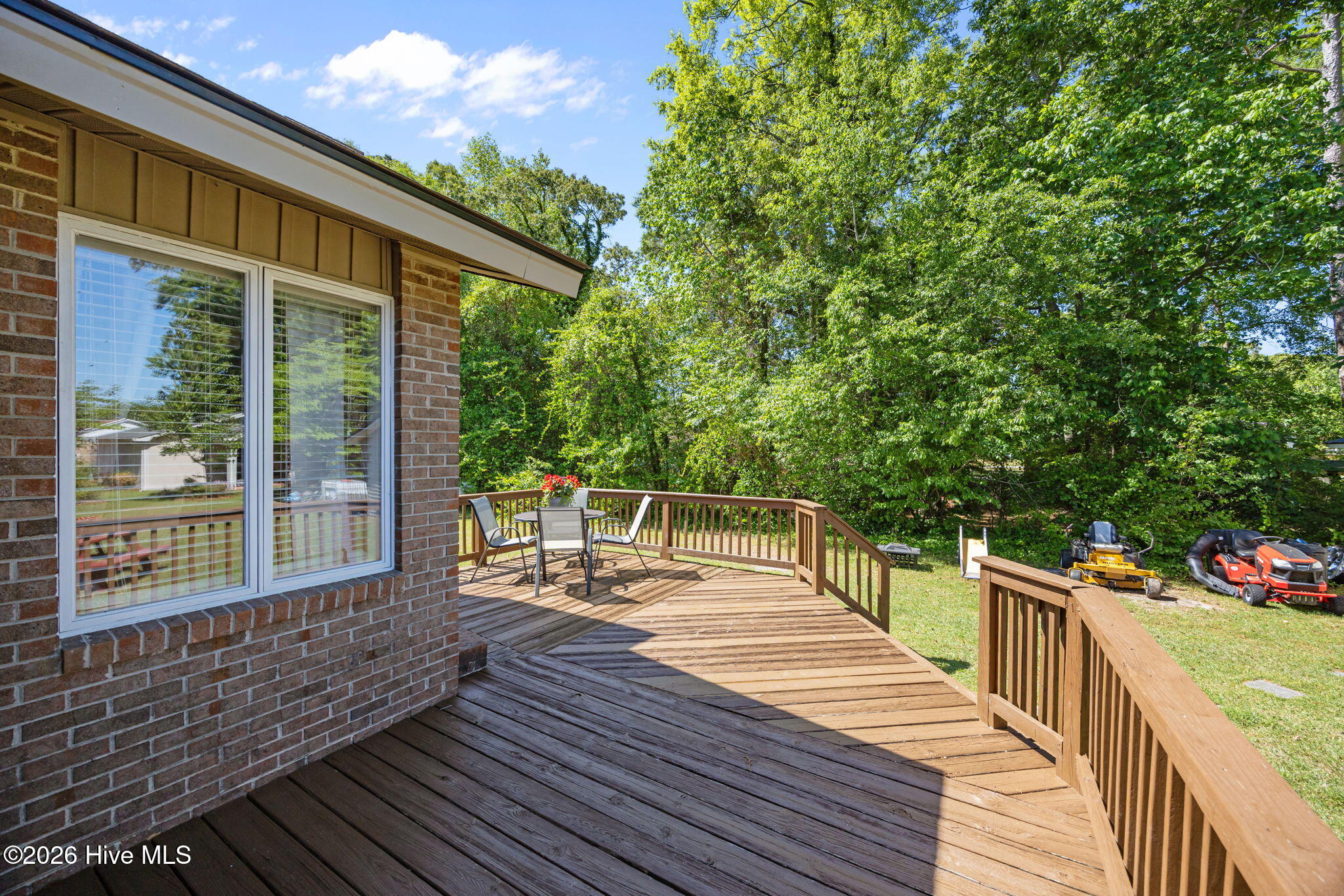 Exterior photo of 105 Dogwood Drive, Washington, NC 27889. MLS: 100588225