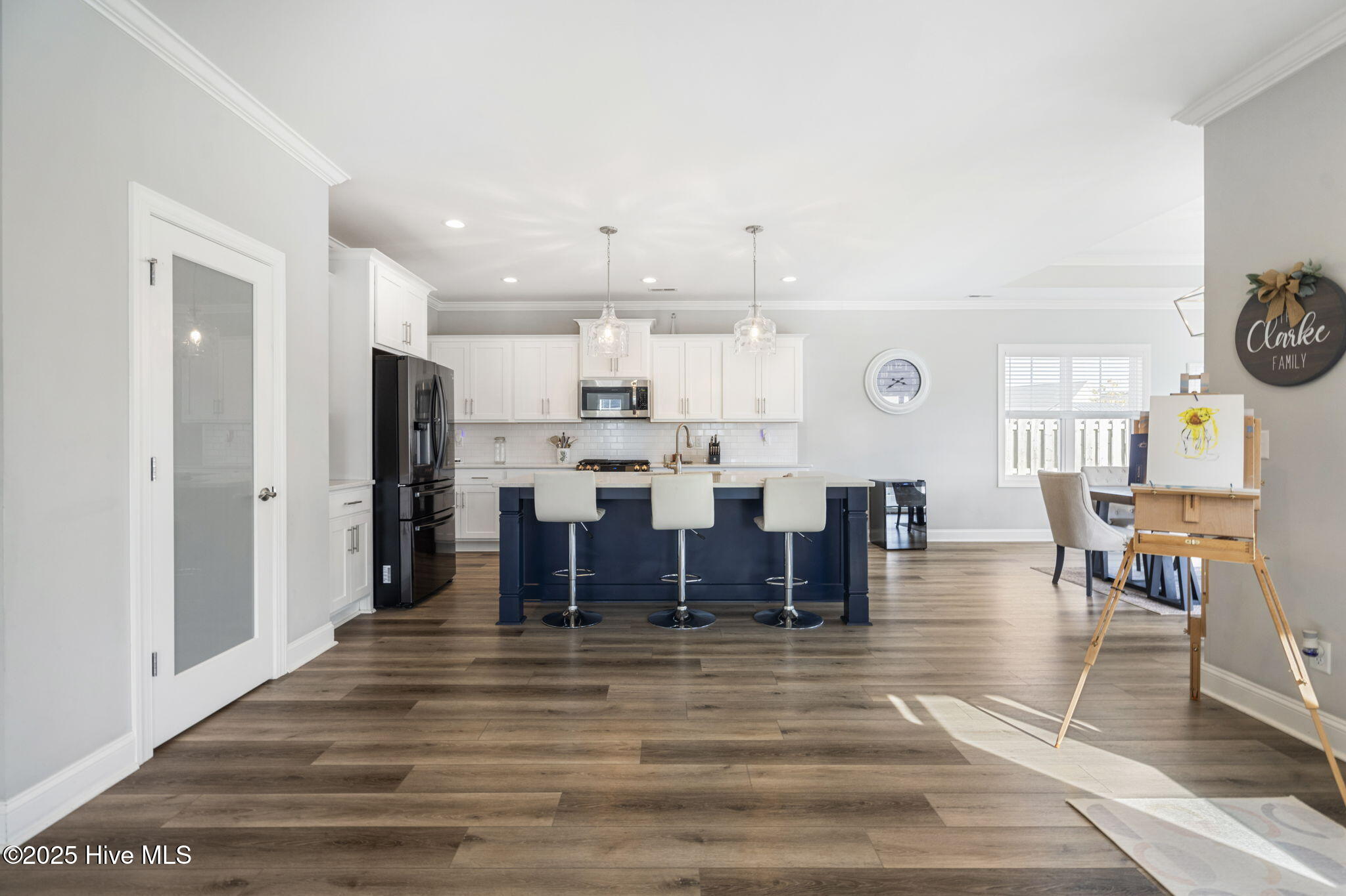 100538351 | Photo 24