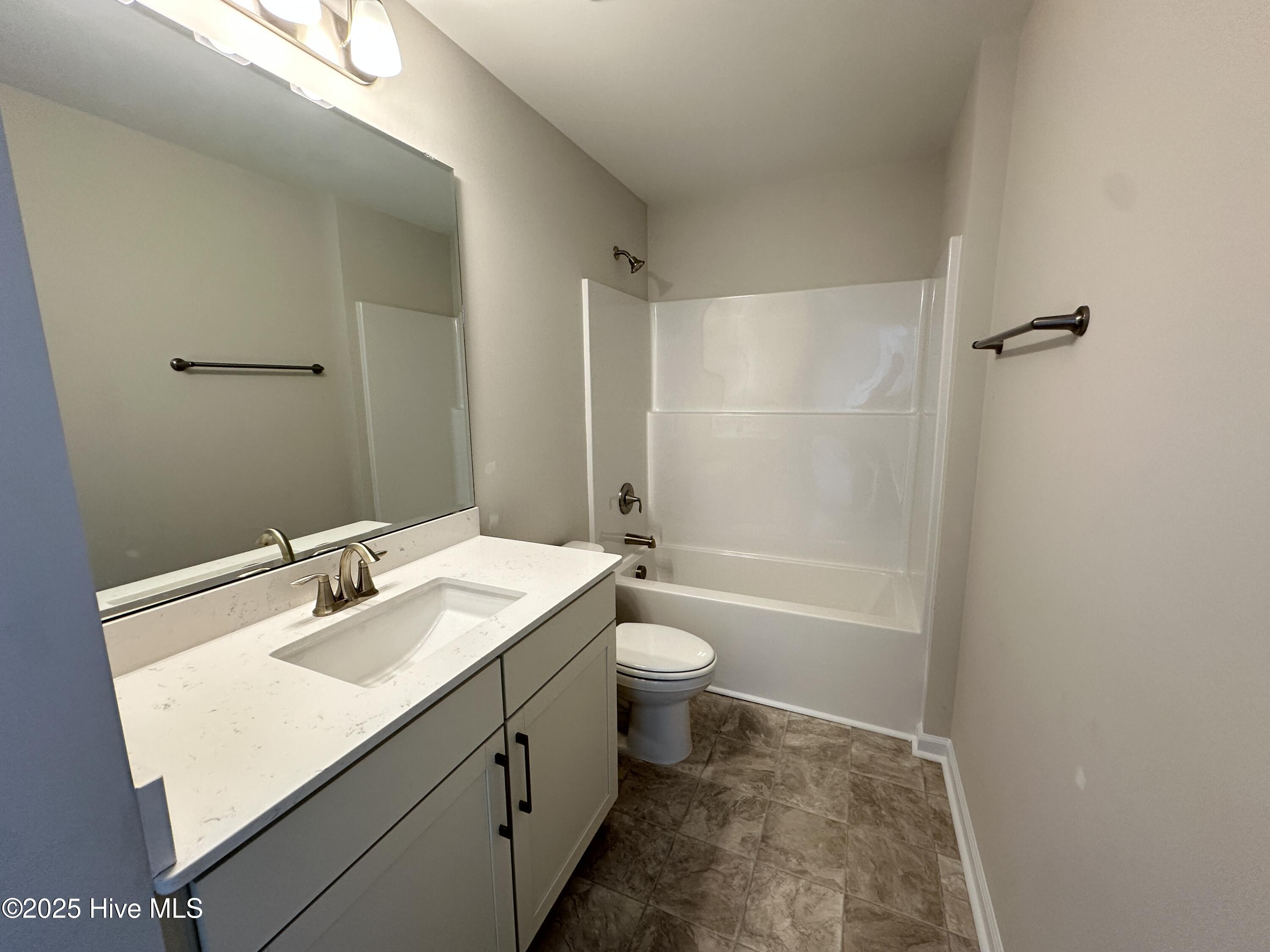 100515259 | Photo 26