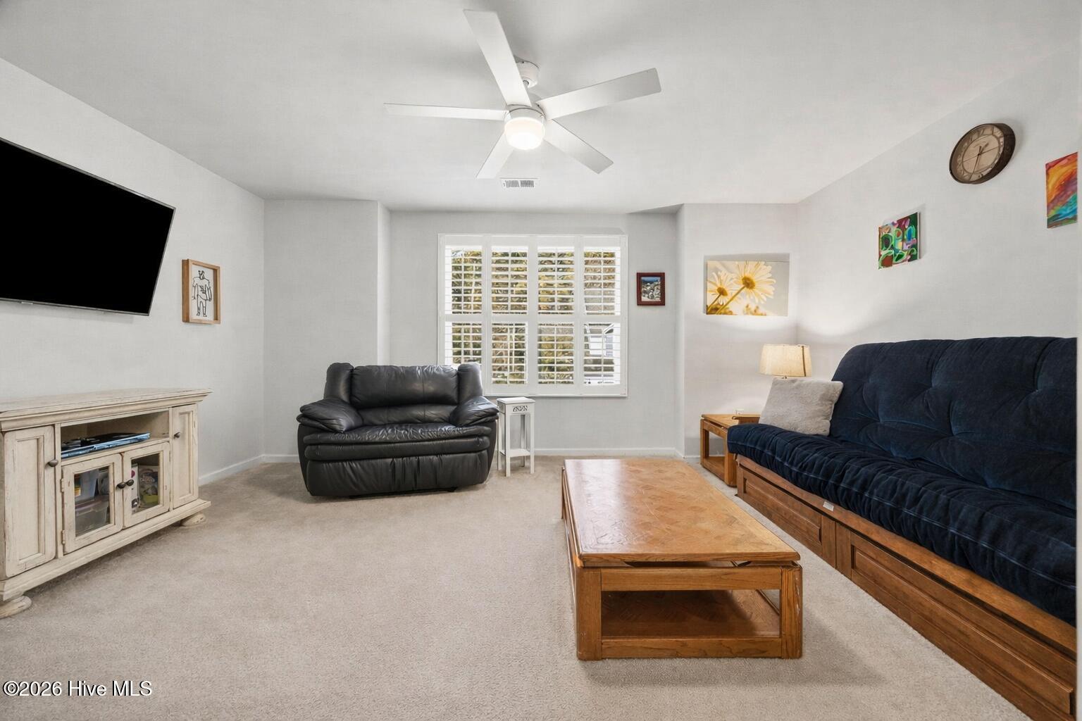 100553227 | Photo 17