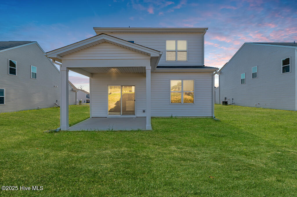 100536003 | Photo 31