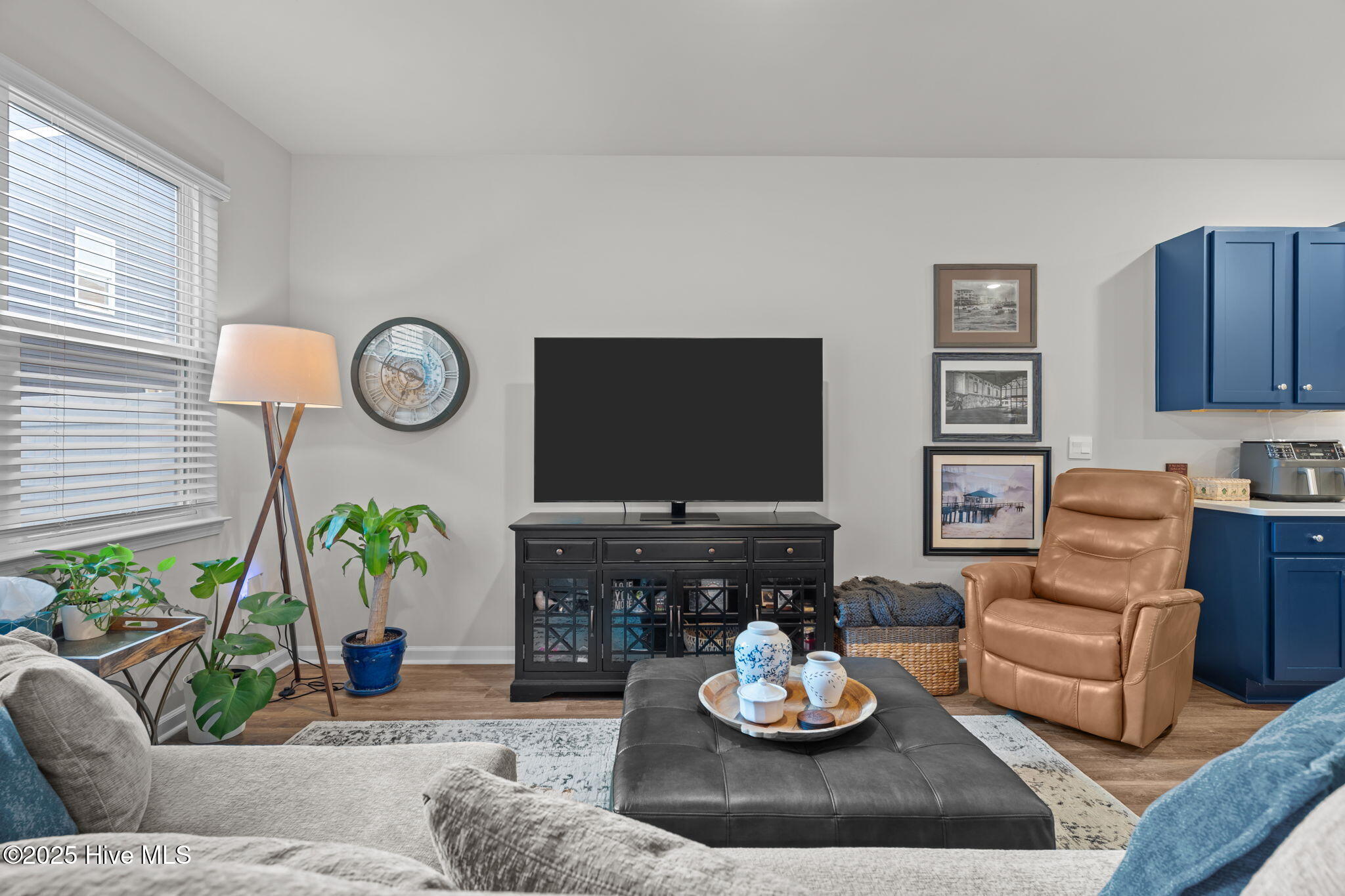 100529312 | Photo 18