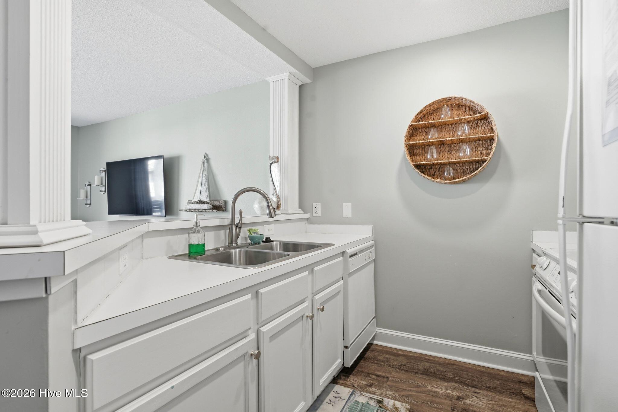 100559289 | Photo 11