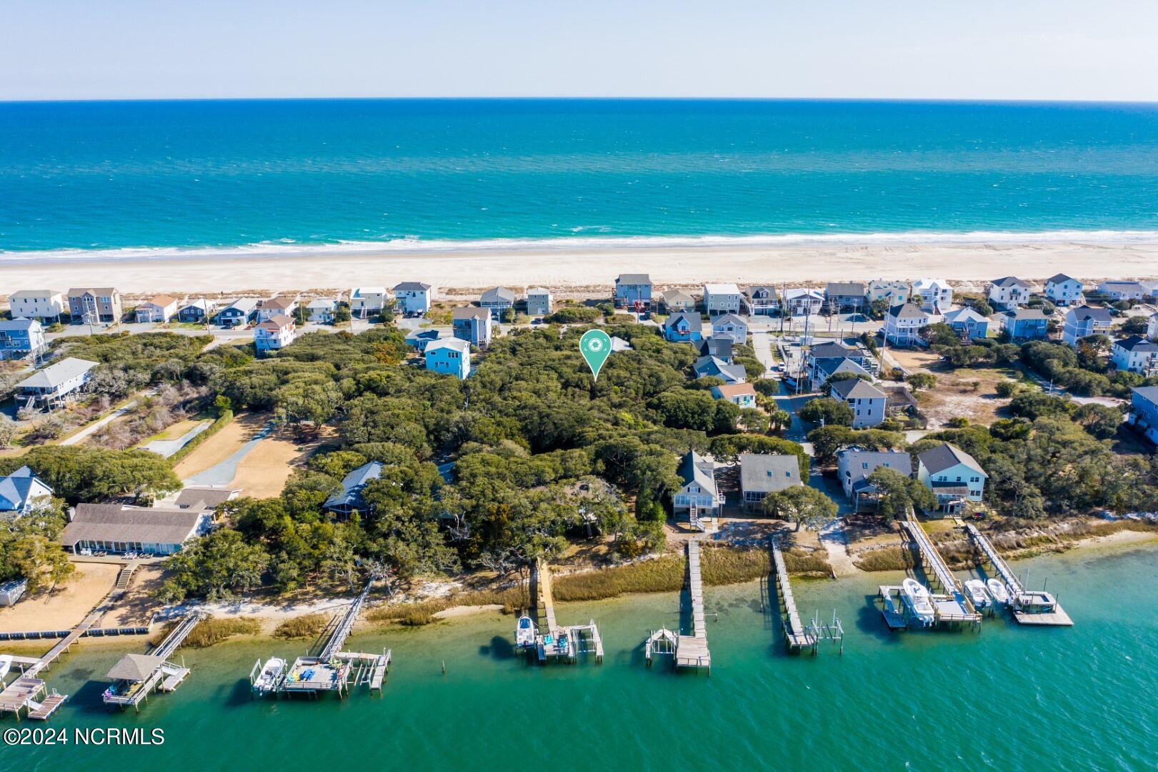 100565617 | Photo 15