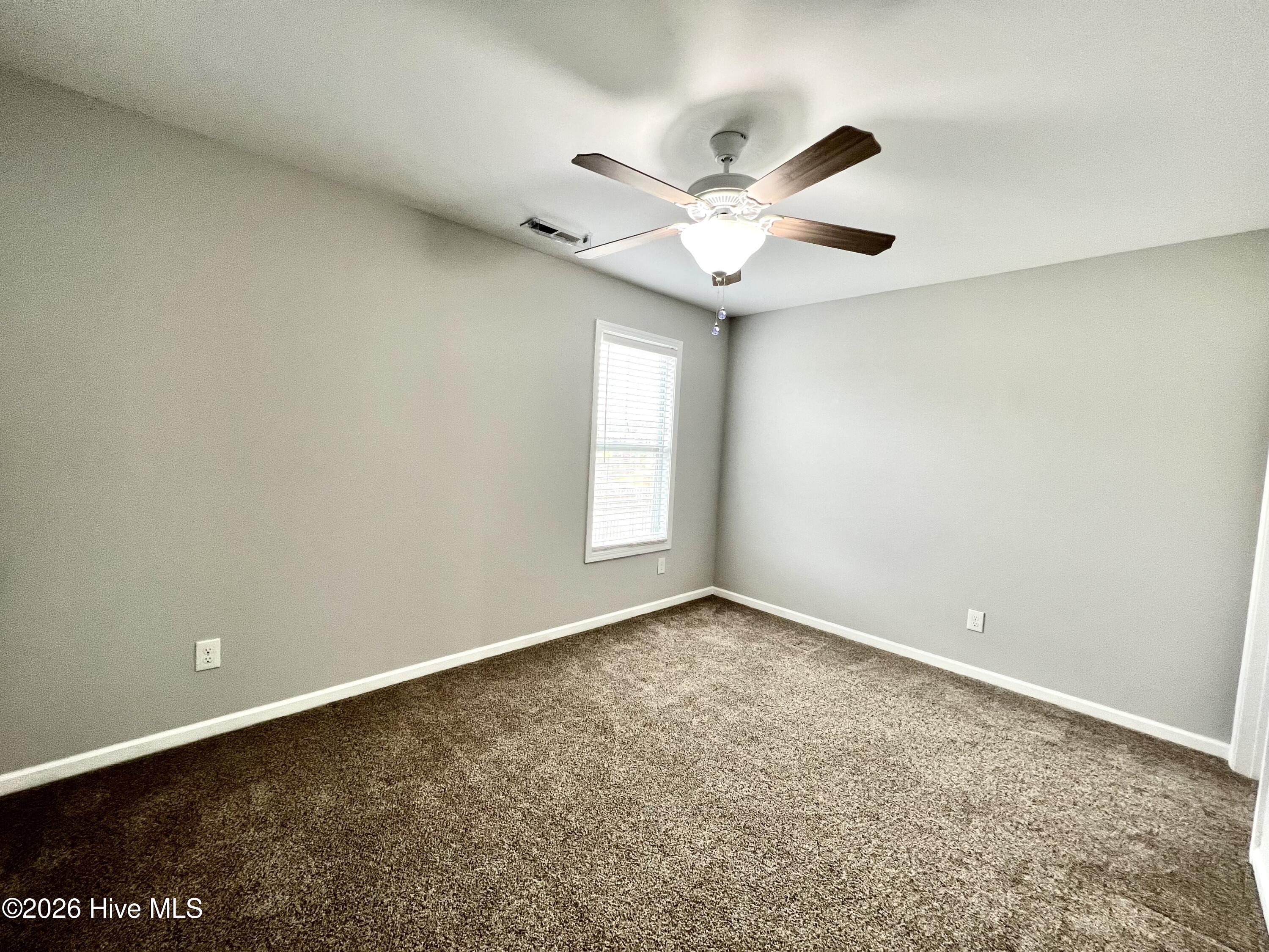 100568625 | Photo 18