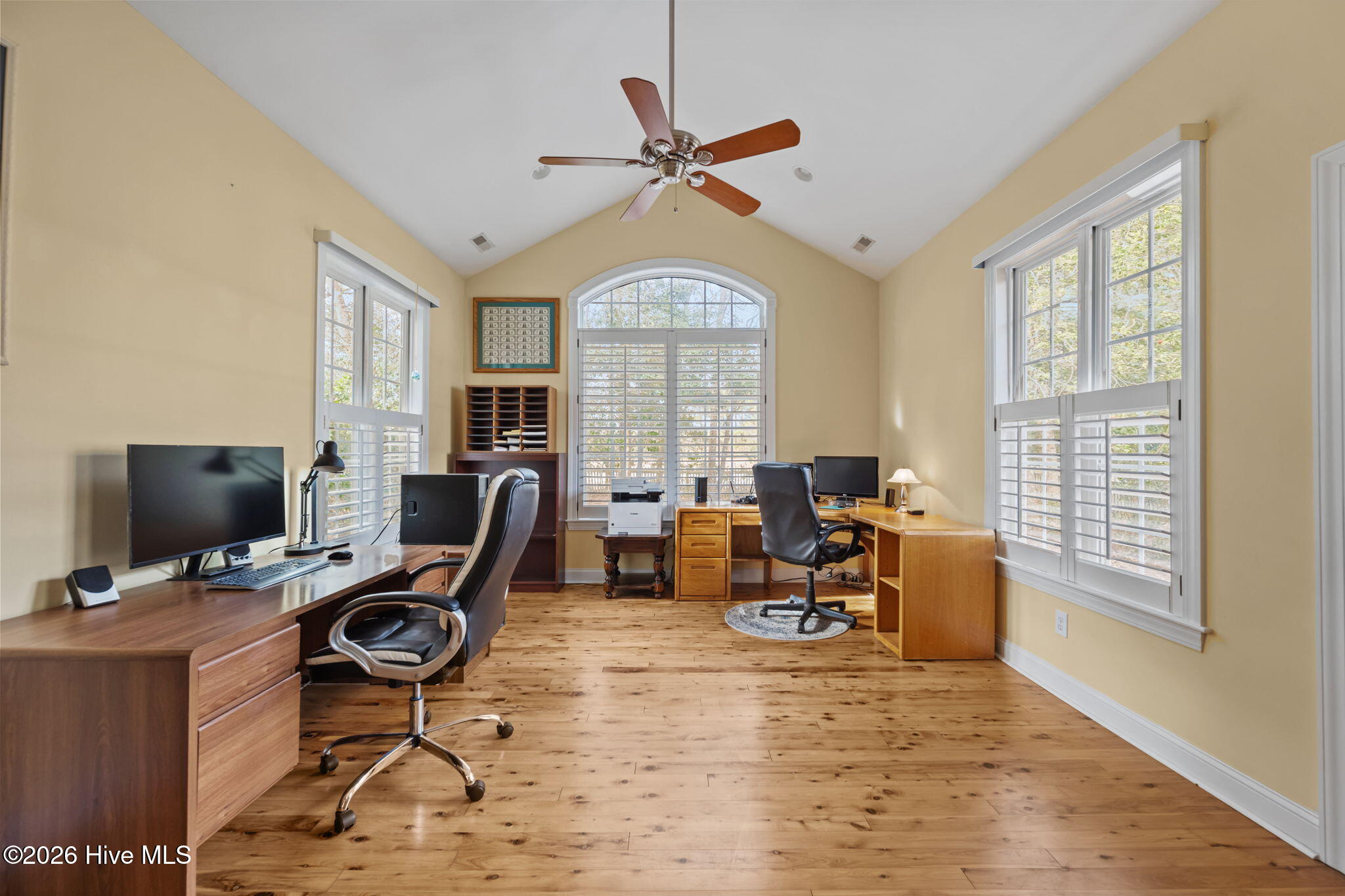 100552548 | Photo 16