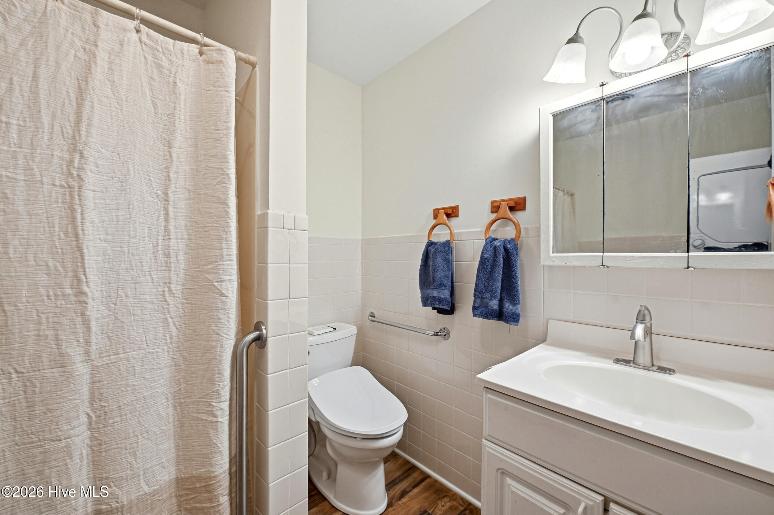 100552518 | Photo 25