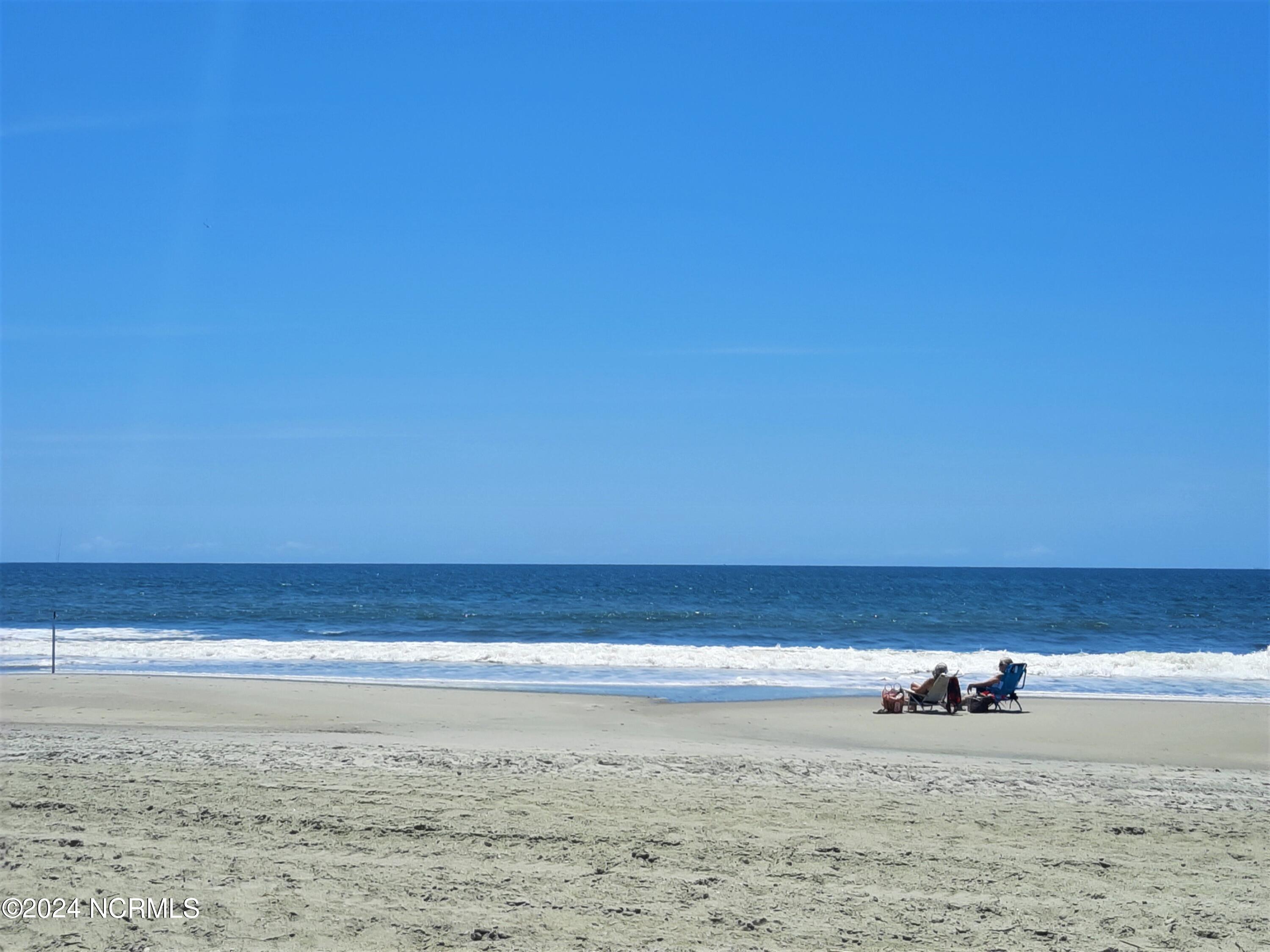 100551209 | Photo 24