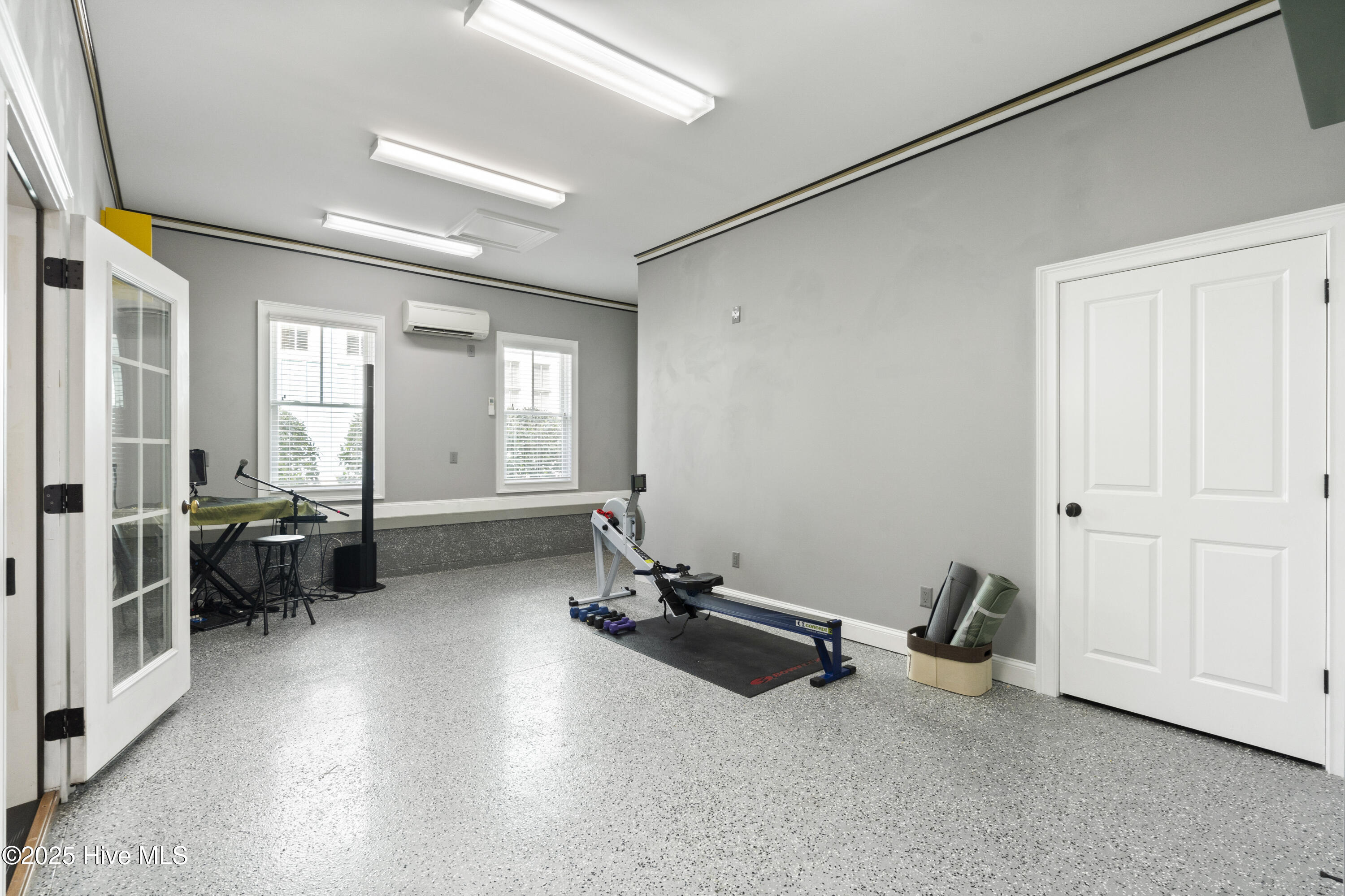 100498817 | Photo 57