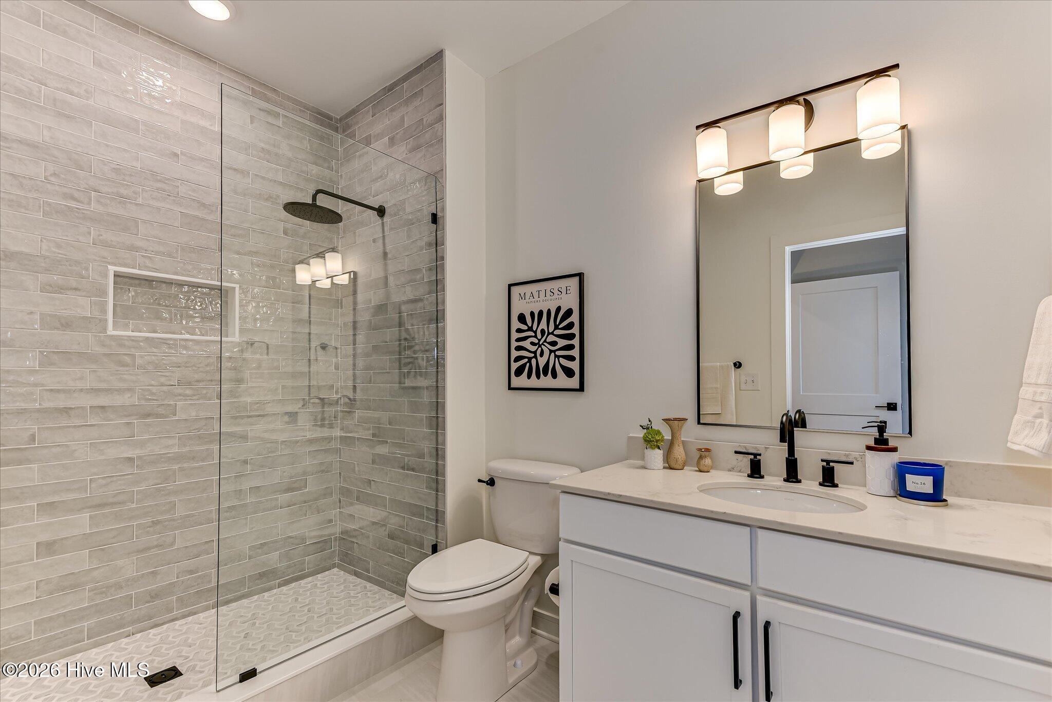 Model Unit Owner Bath