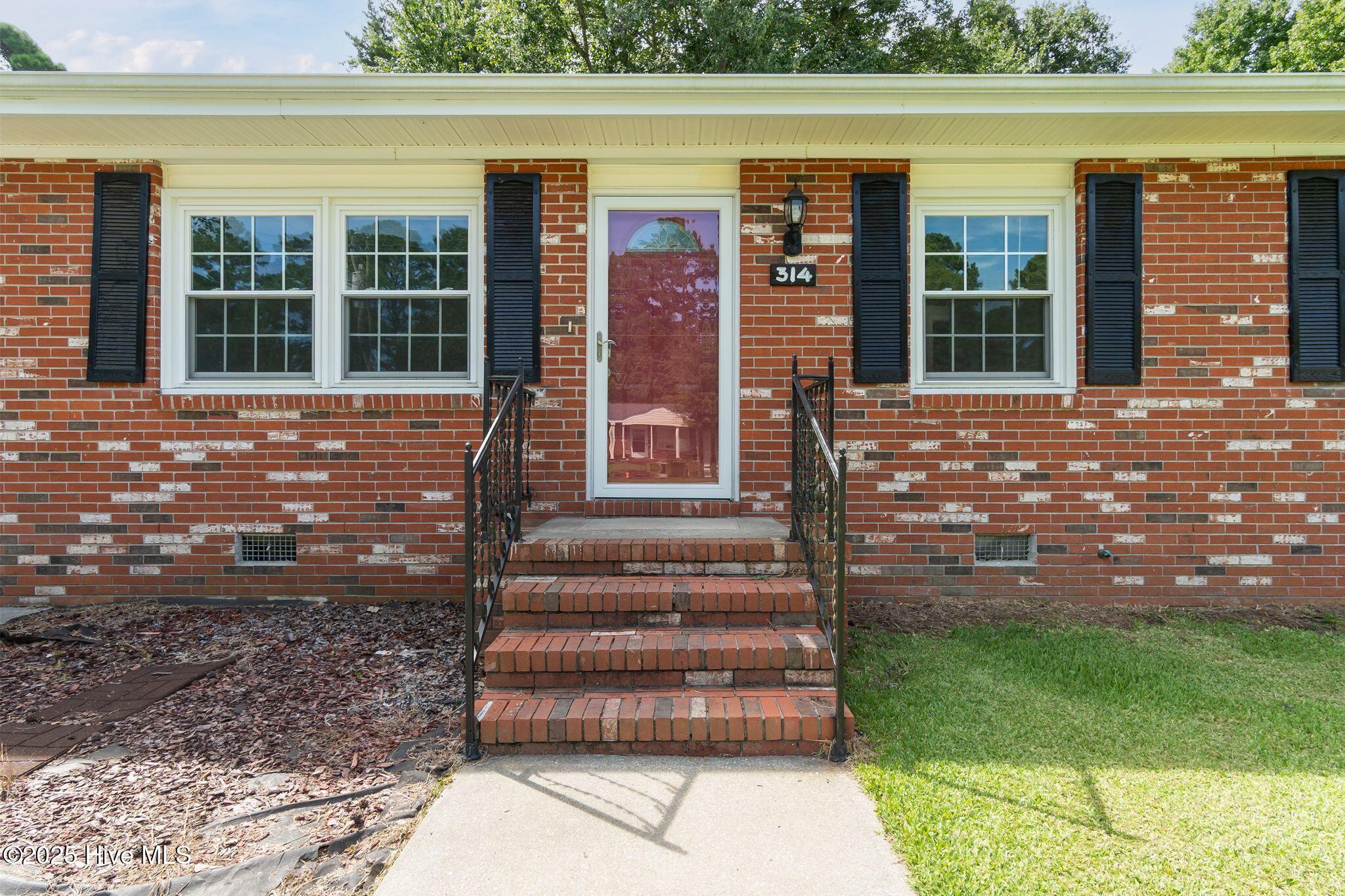 314 Cardinal Road, Jacksonville, NC 28546 – photo 7: 314 Cardinal-7