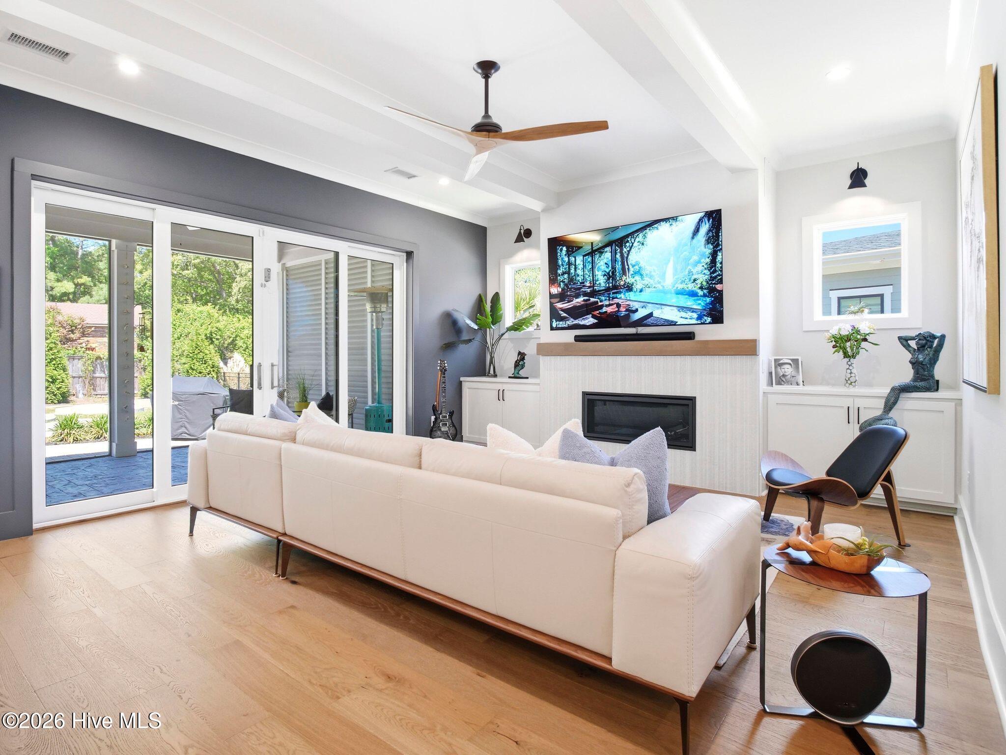 100569019 | Photo 29