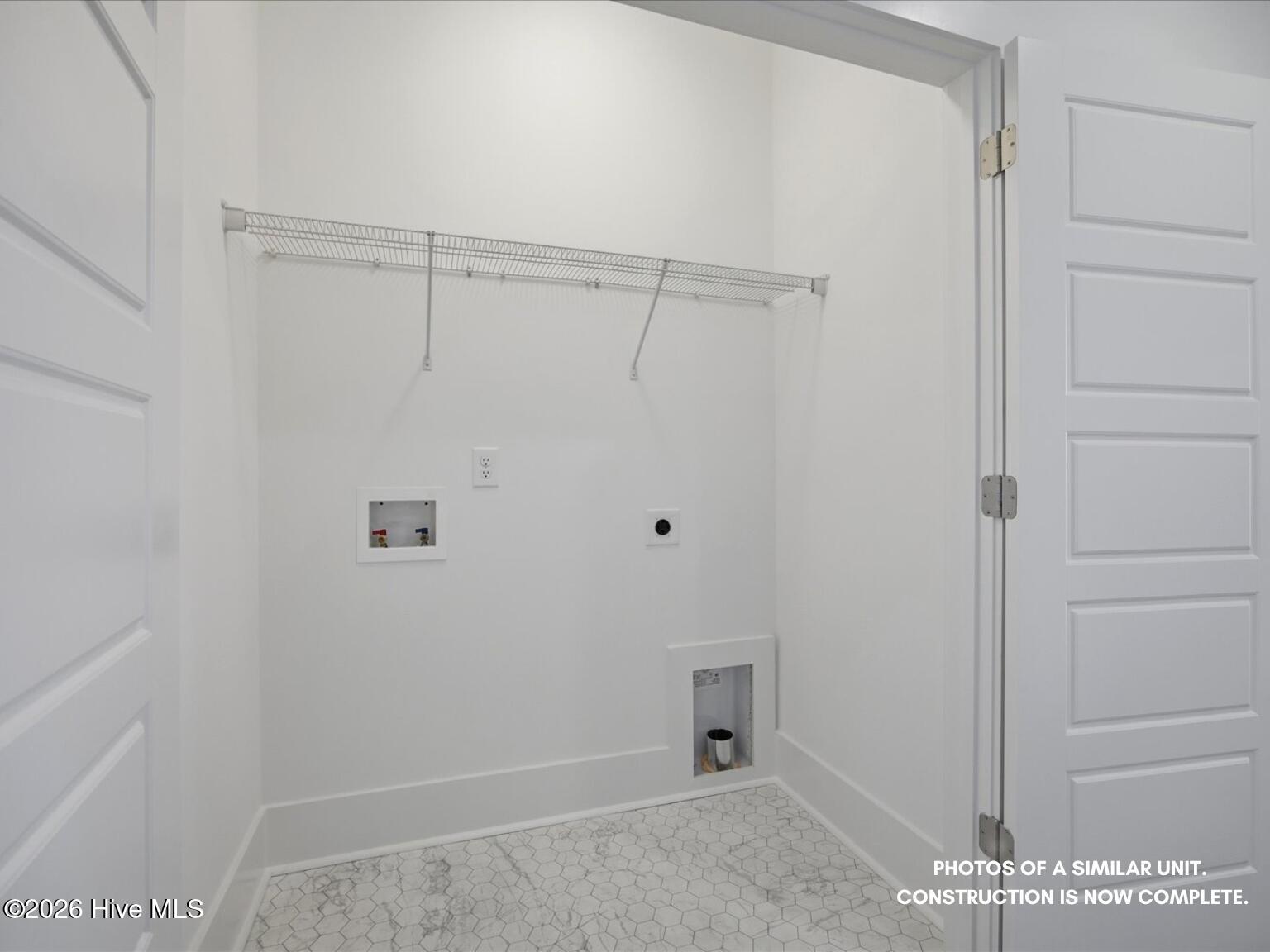 100544429 | Photo 23