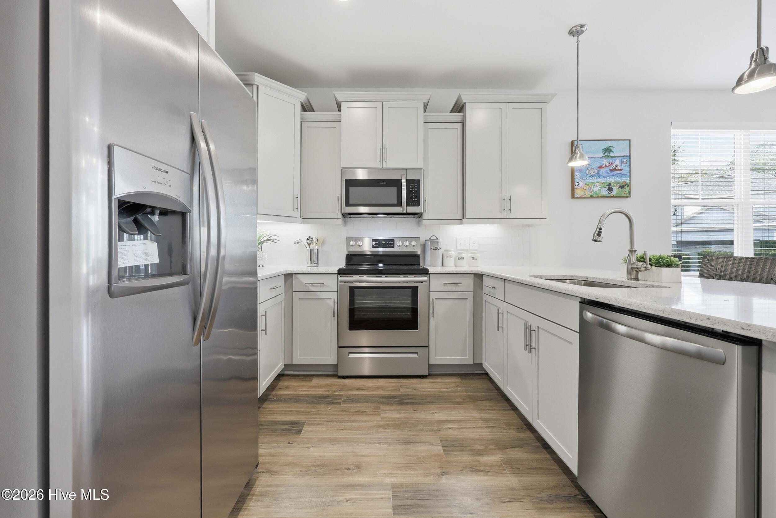 100564588 | Photo 10