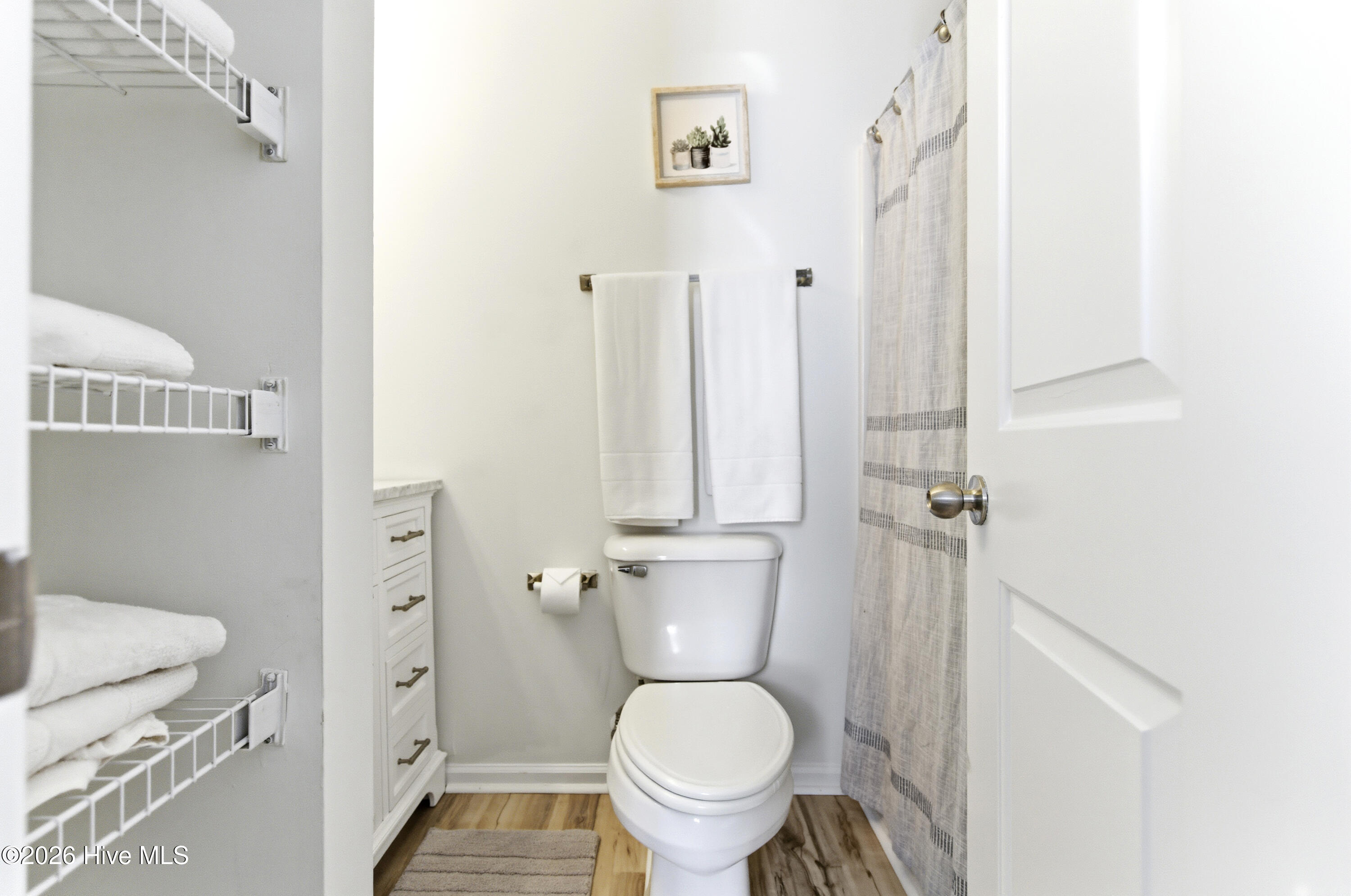 100564491 | Photo 24