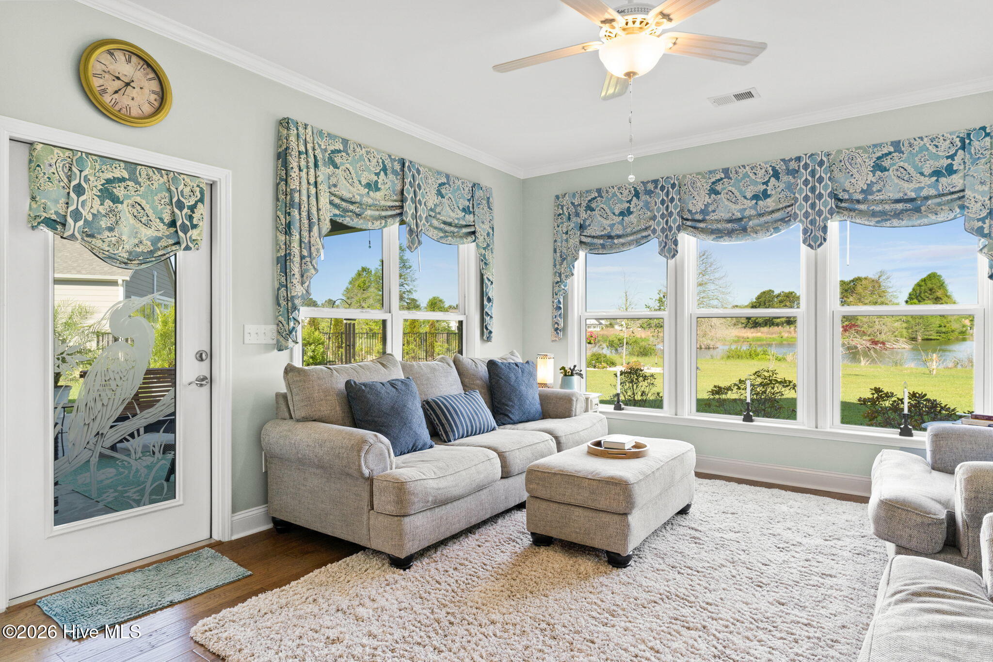 100560467 | Photo 21