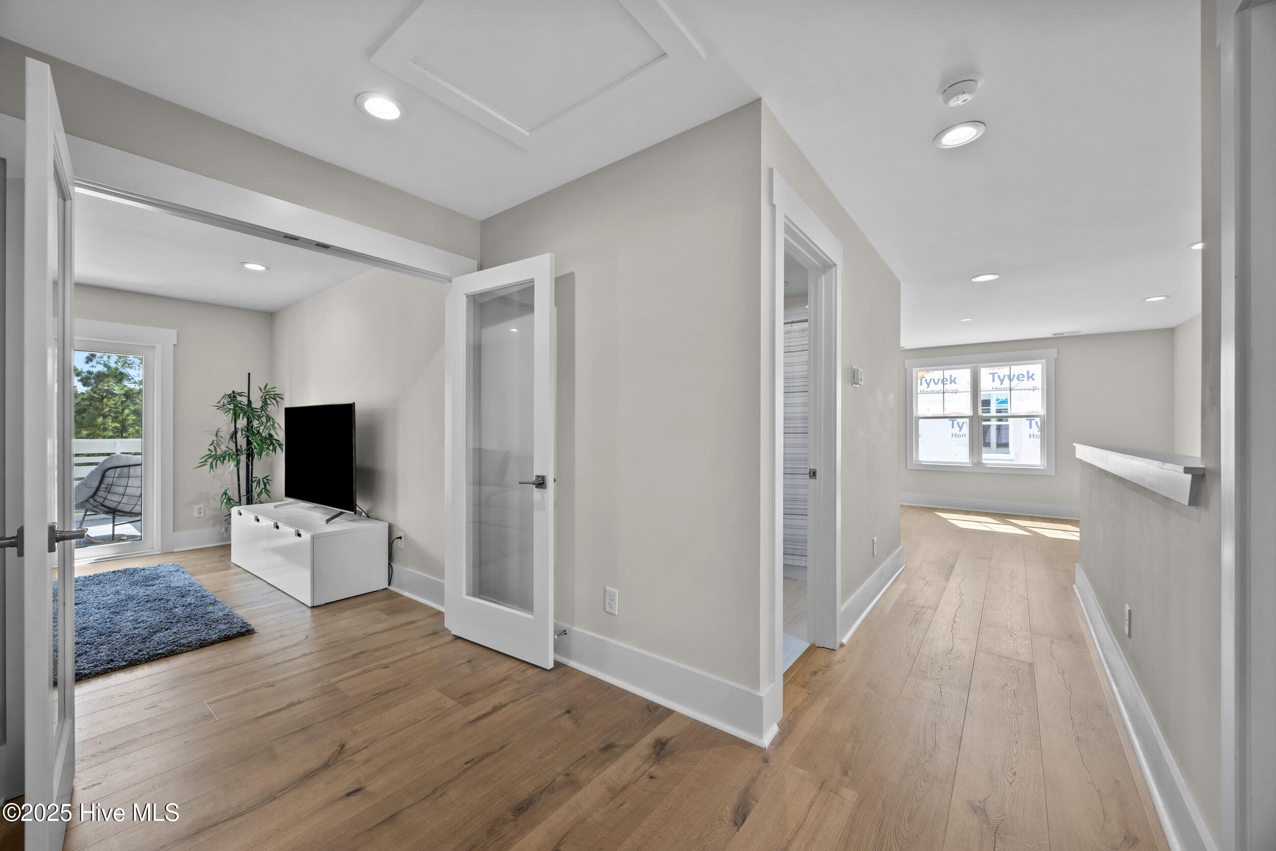 100559314 | Photo 41