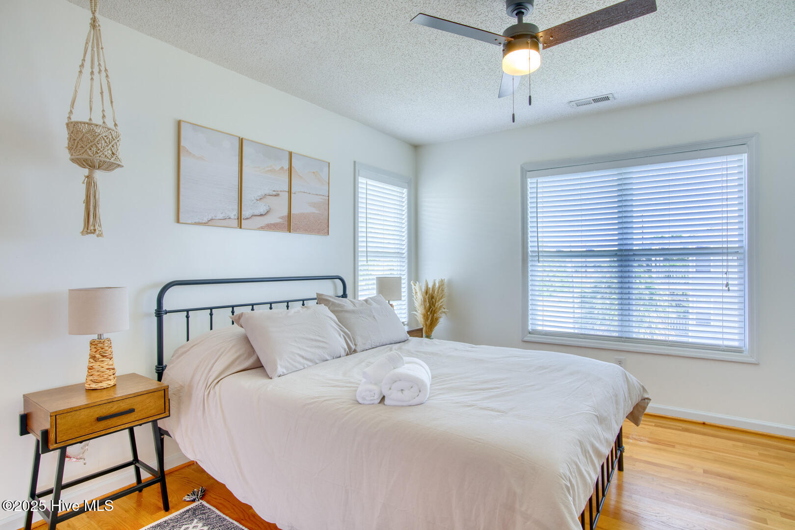 100535257 | Photo 14