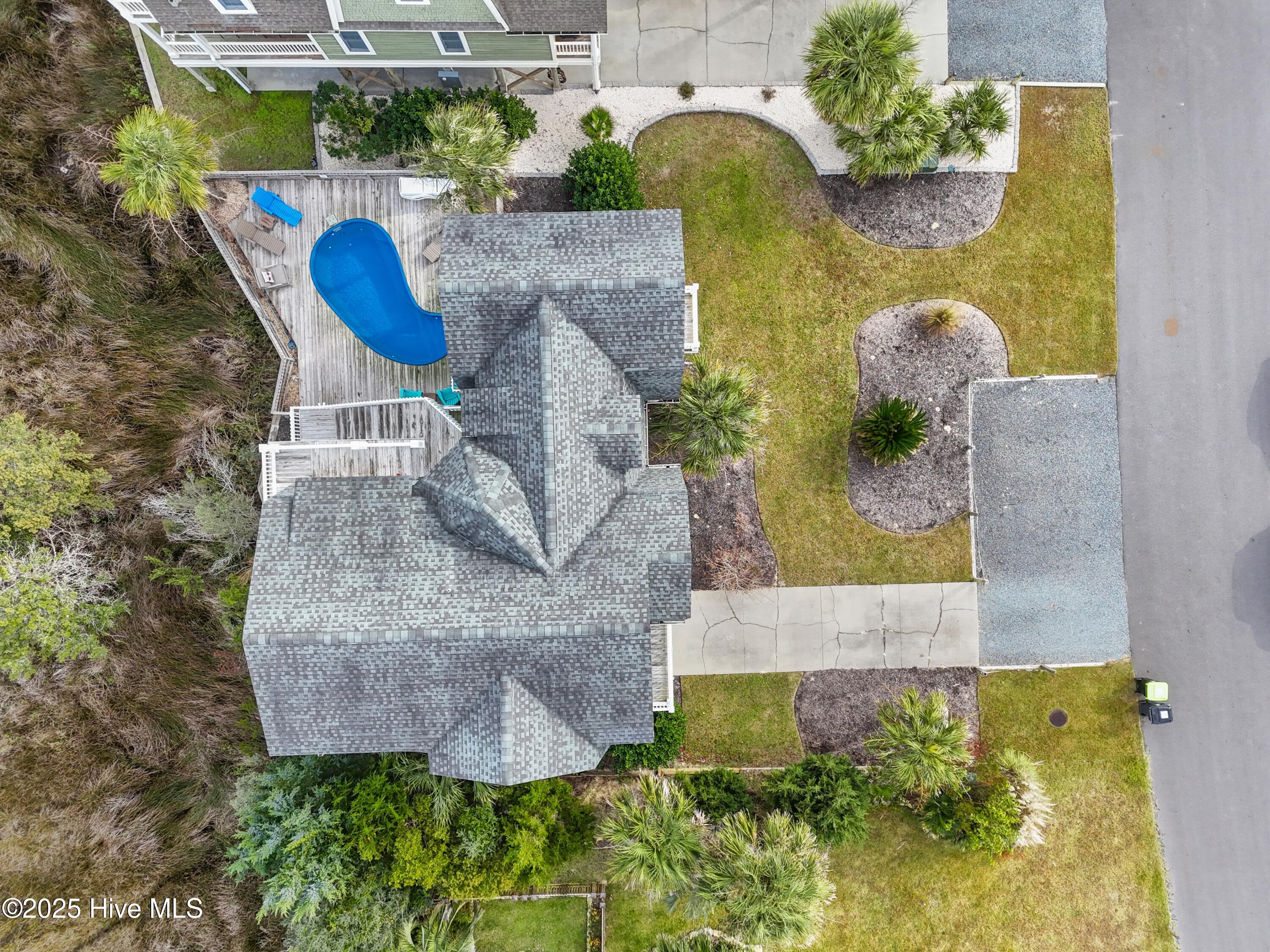 100541969 | Photo 83