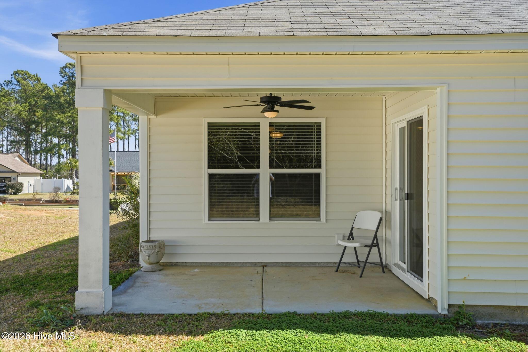 100558624 | Photo 51