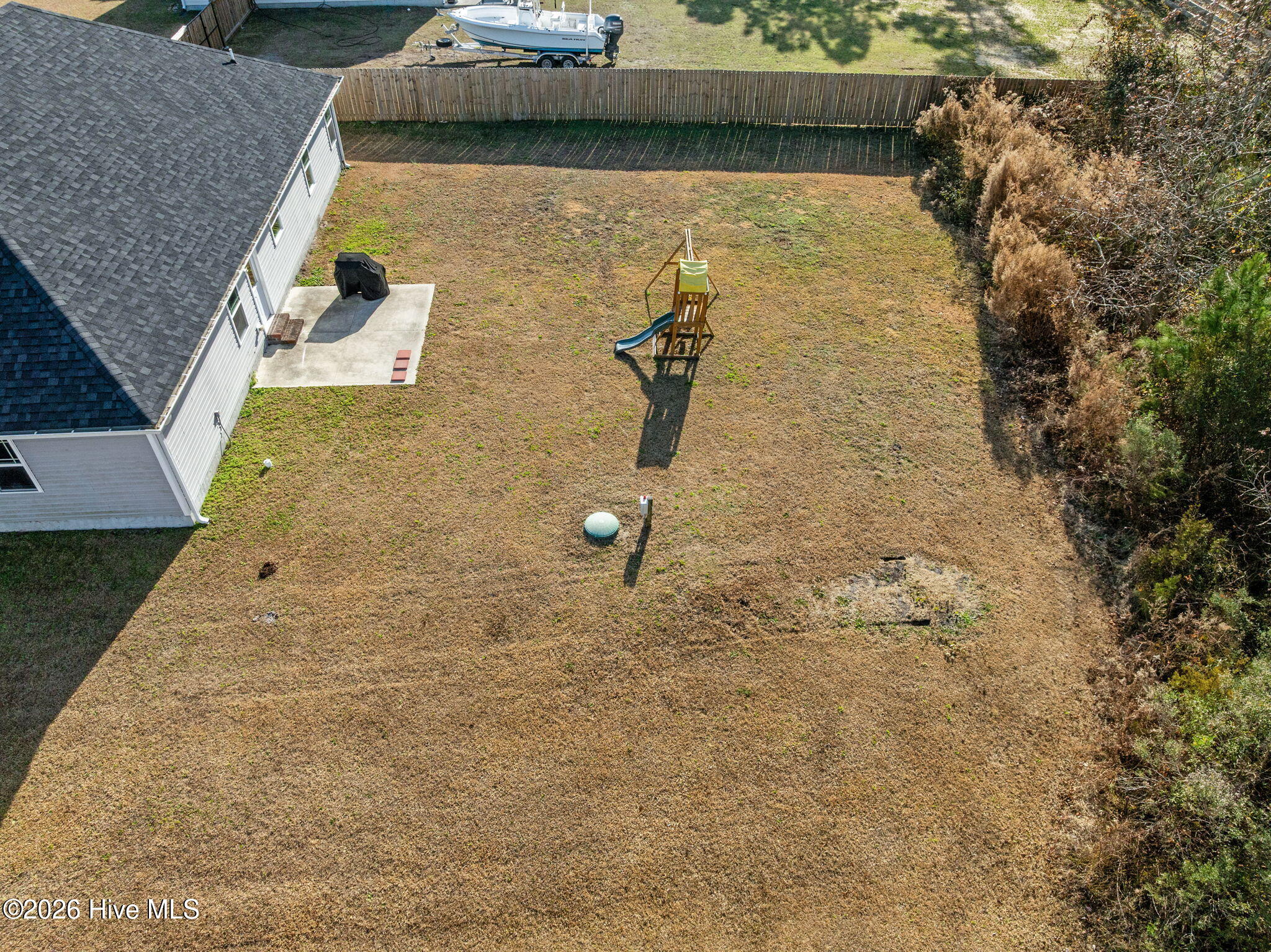 100547902 | Photo 51