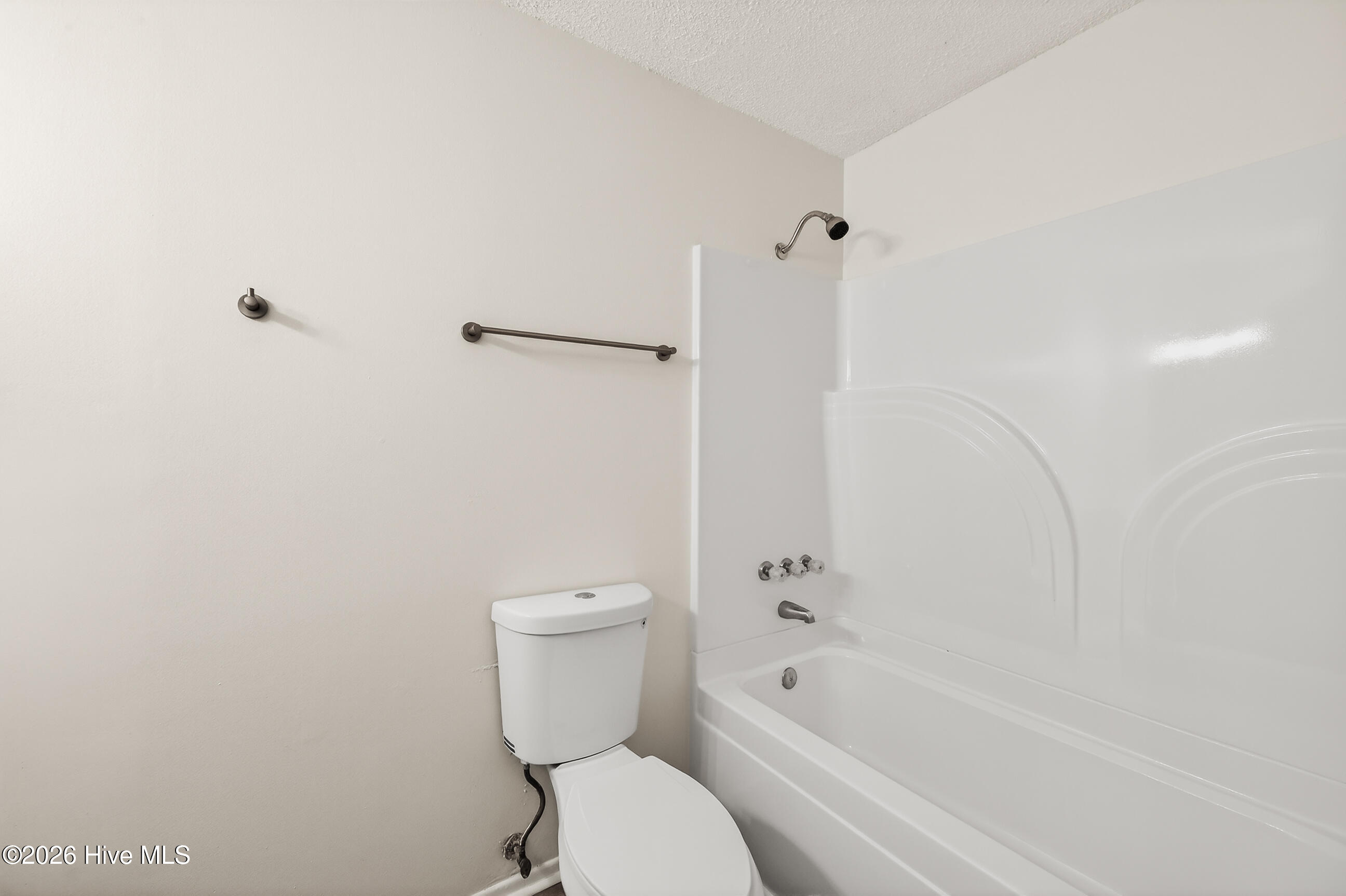 100555827 | Photo 18