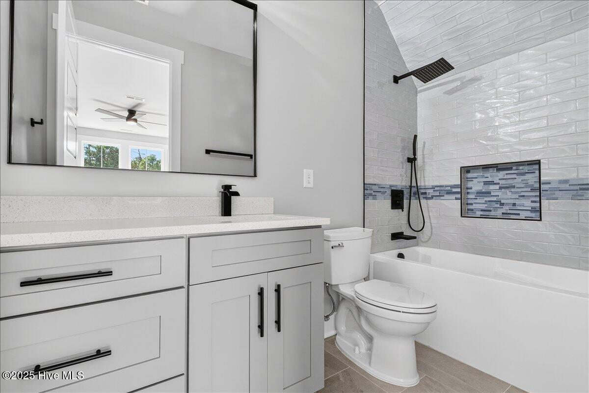 100541548 | Photo 72