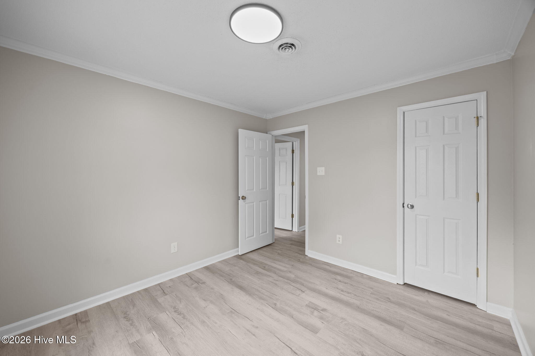 100552306 | Photo 23