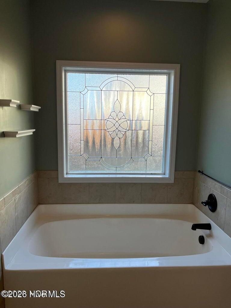 100547829 | Photo 18