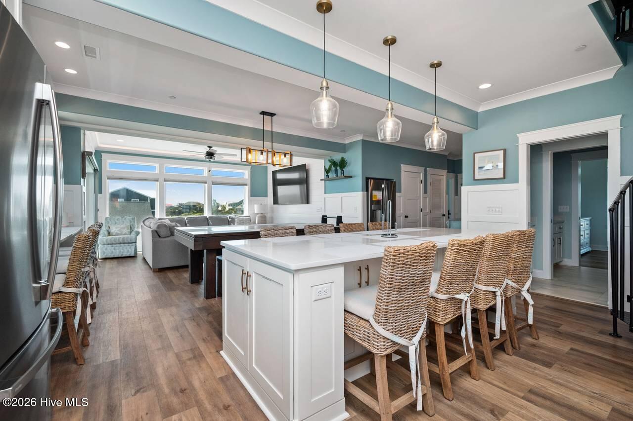 100560212 | Photo 14