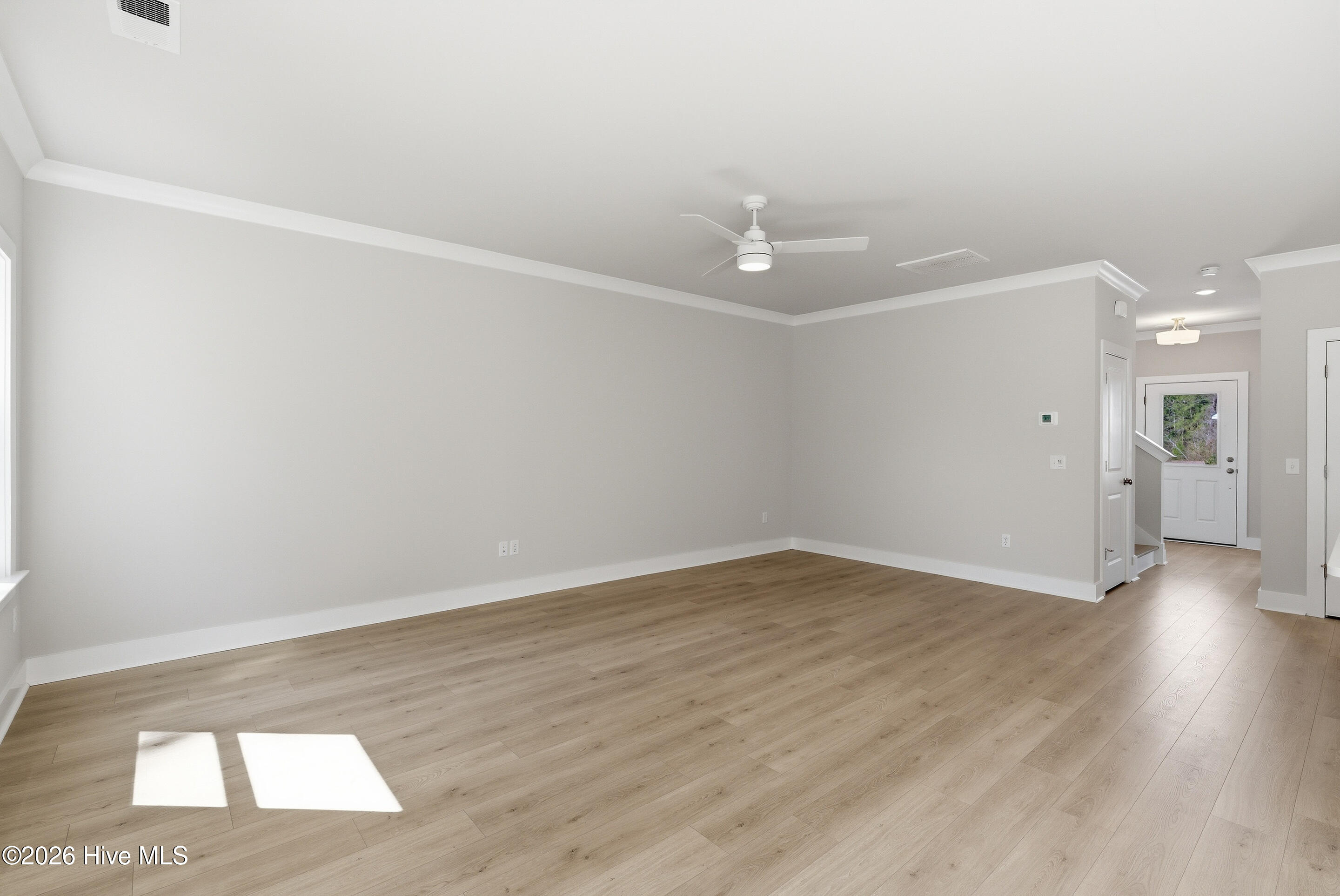 100547597 | Photo 18