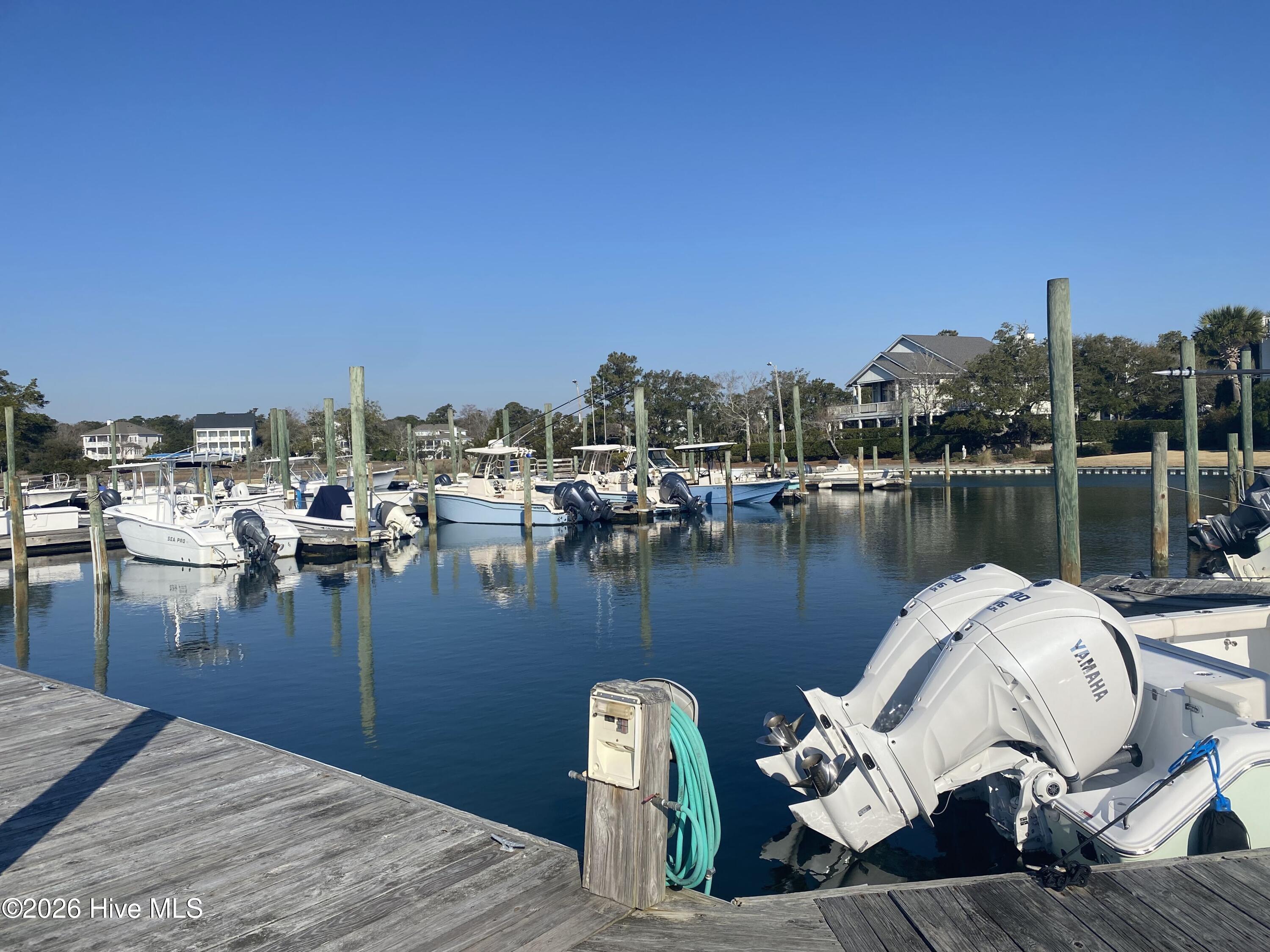 100549604 | Photo 36