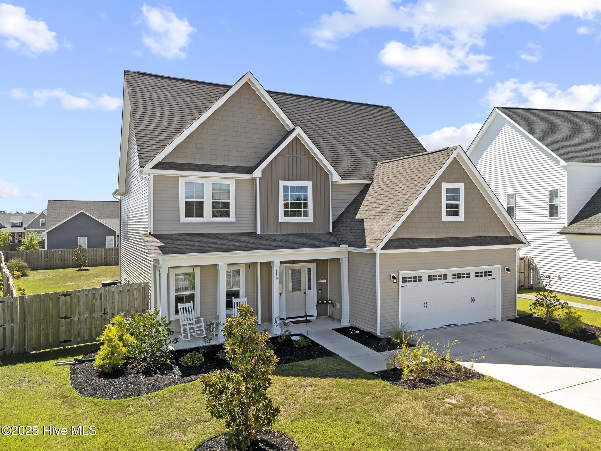 100528220 | Photo 42