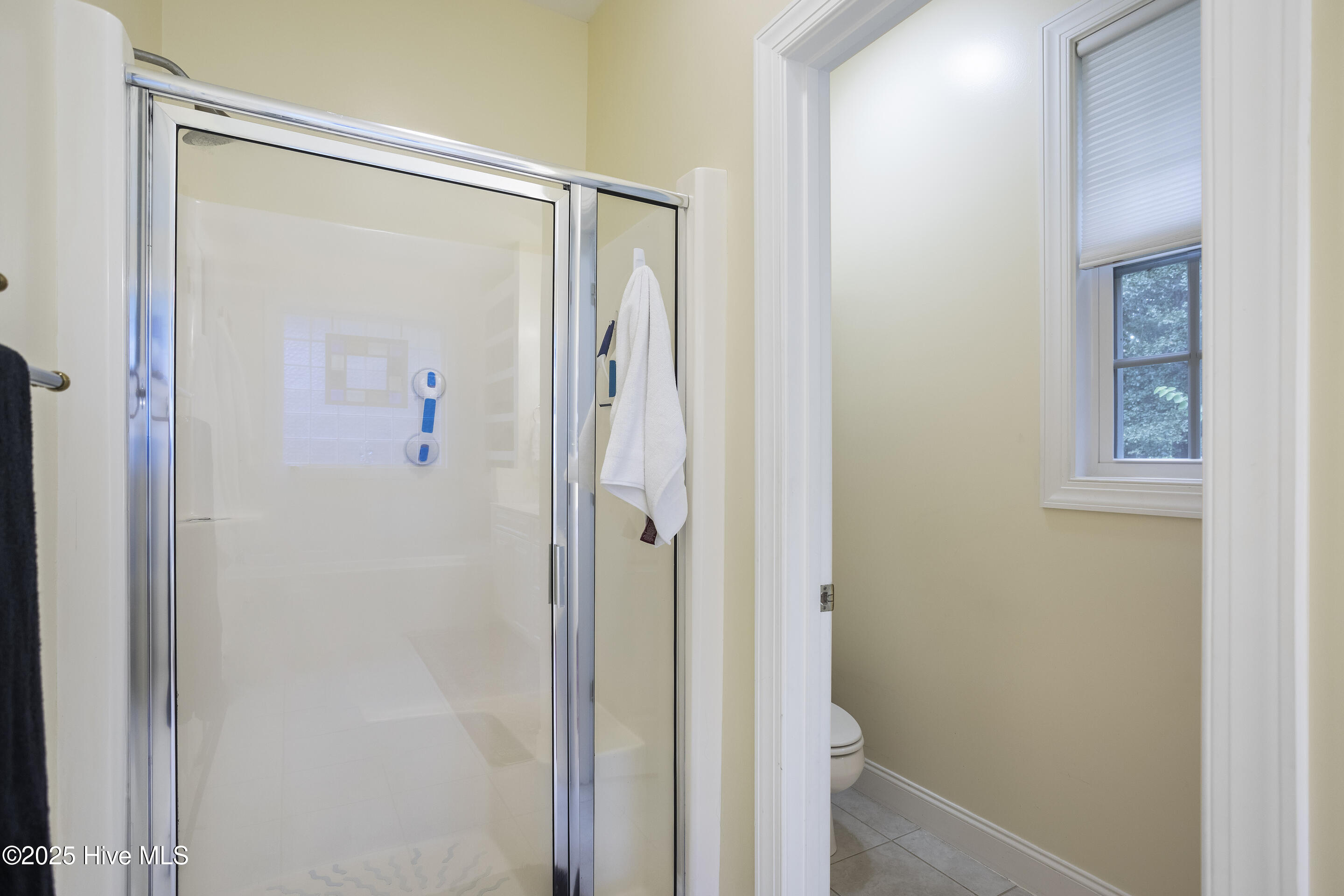 100528316 | Photo 36