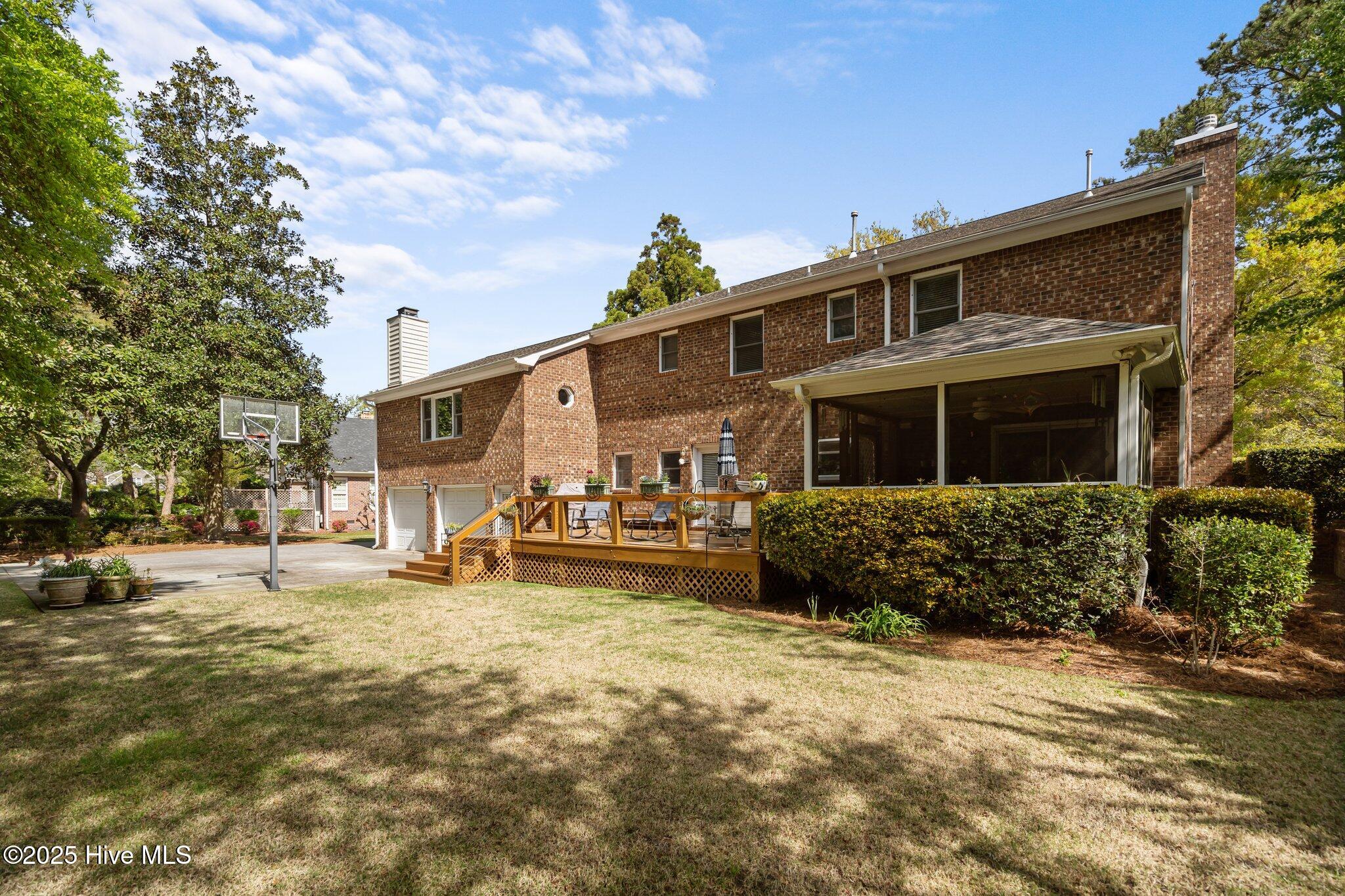 100507582 | Photo 49